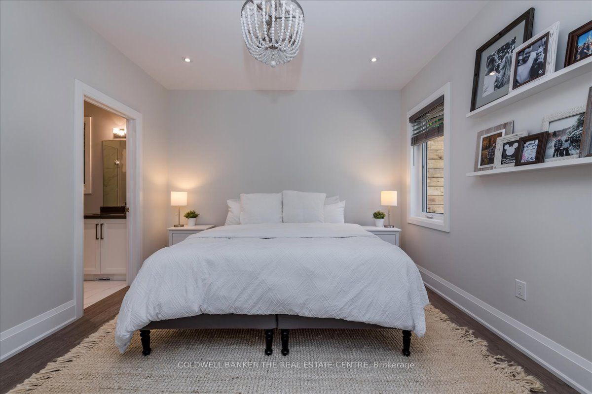 2435 Champlain Road Property Photo 16