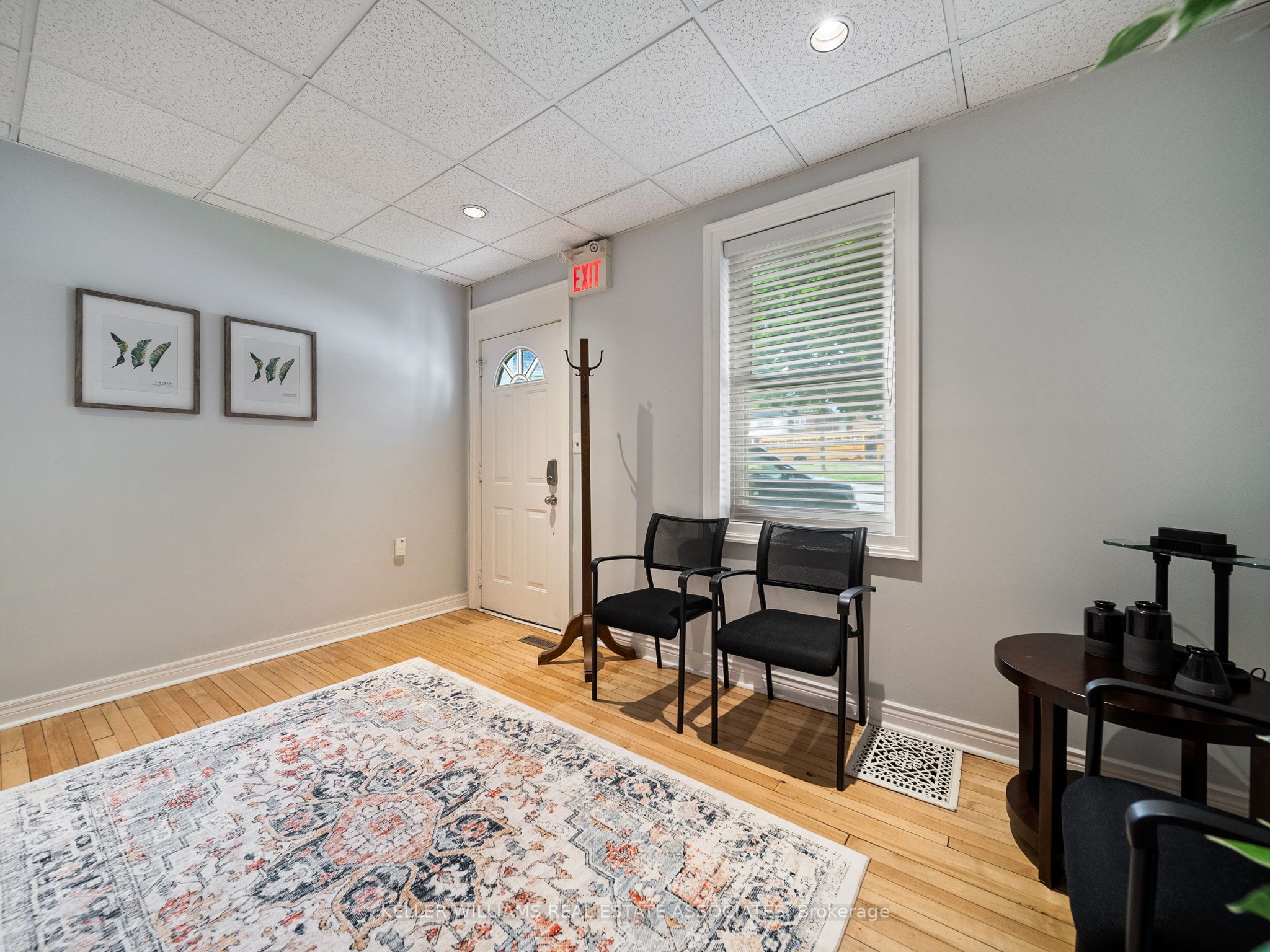 #b - 98 Mary Street Property Photo 3