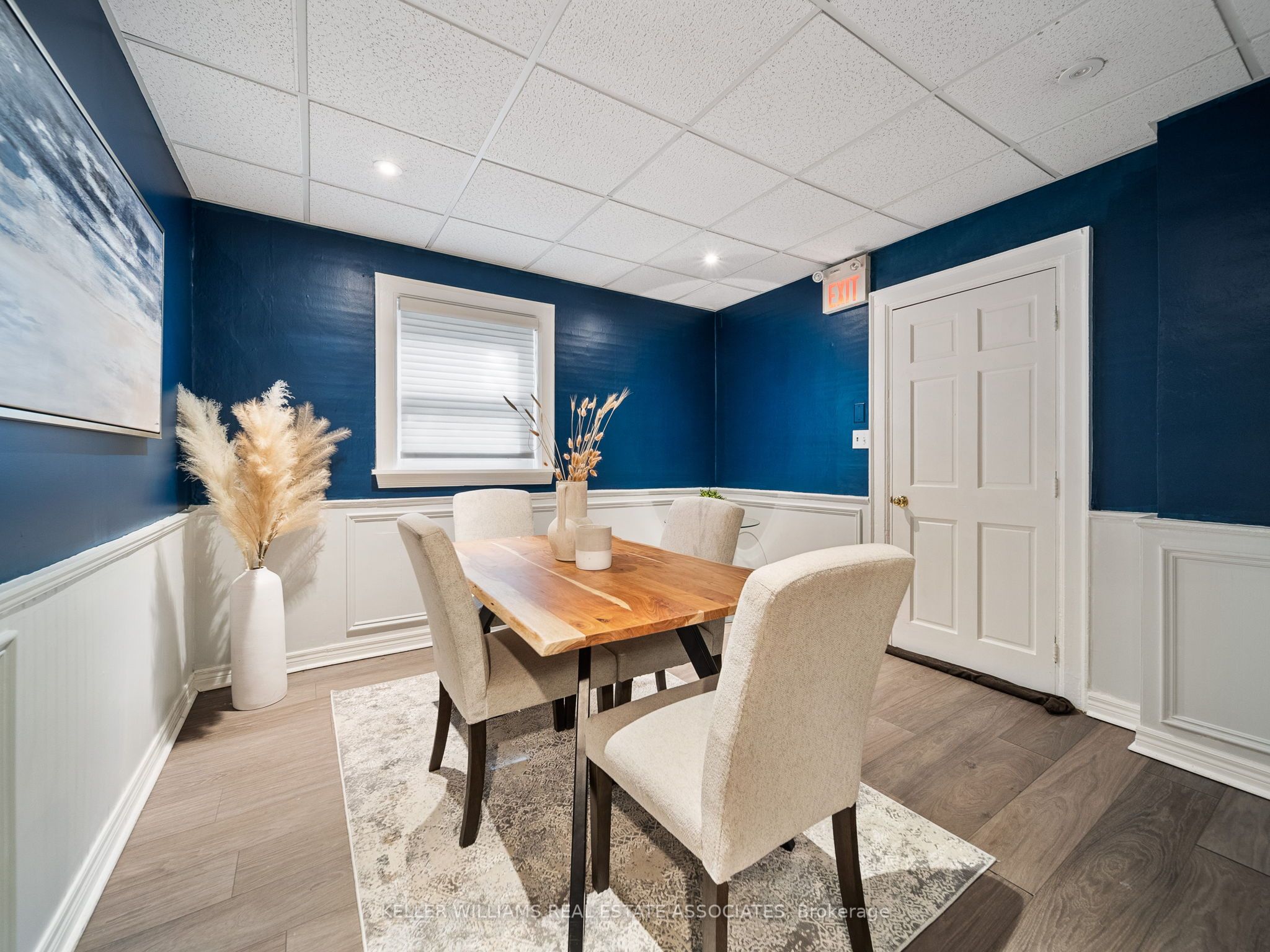 #b - 98 Mary Street Property Photo 5