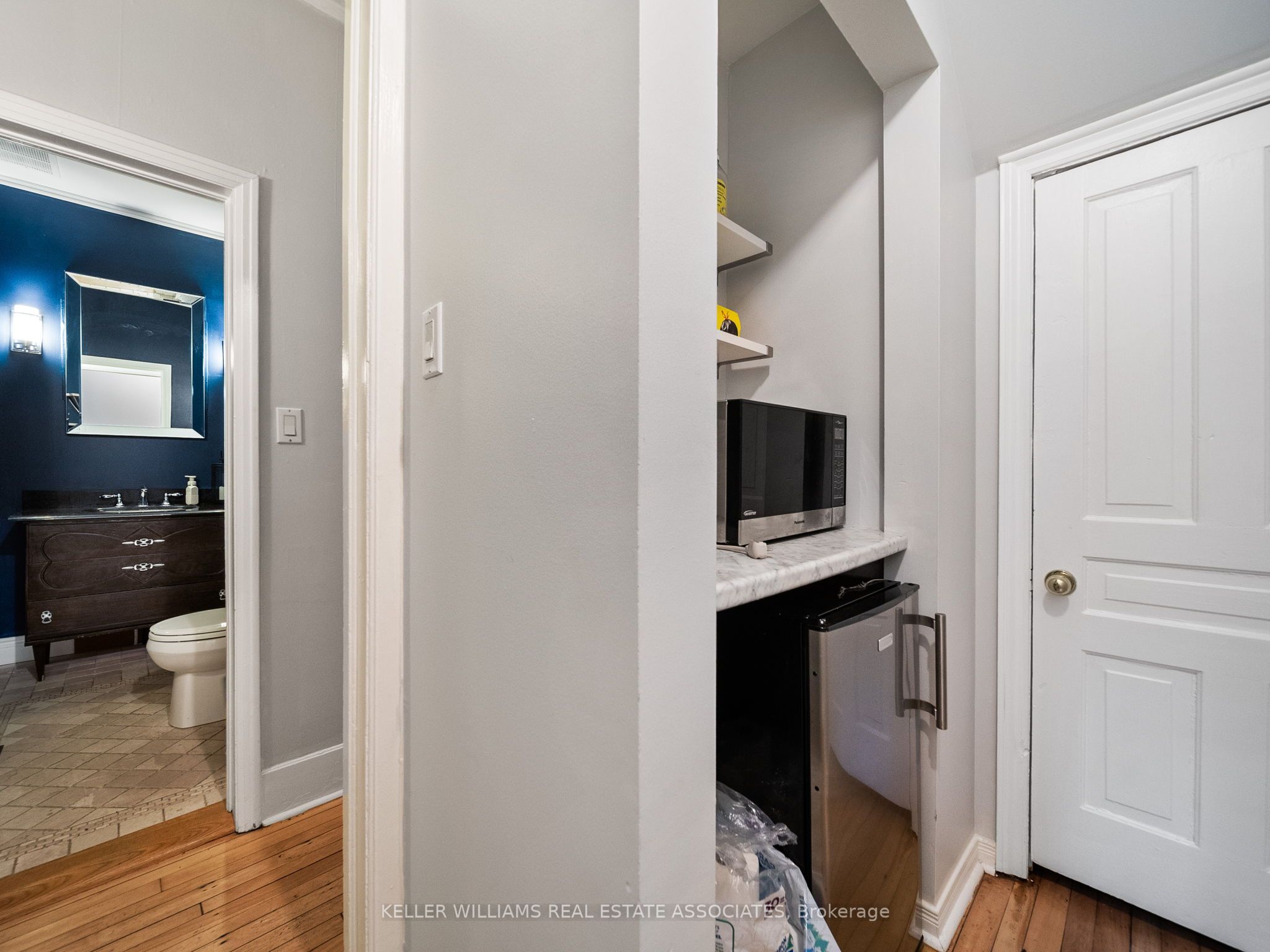 #b - 98 Mary Street Property Photo 7
