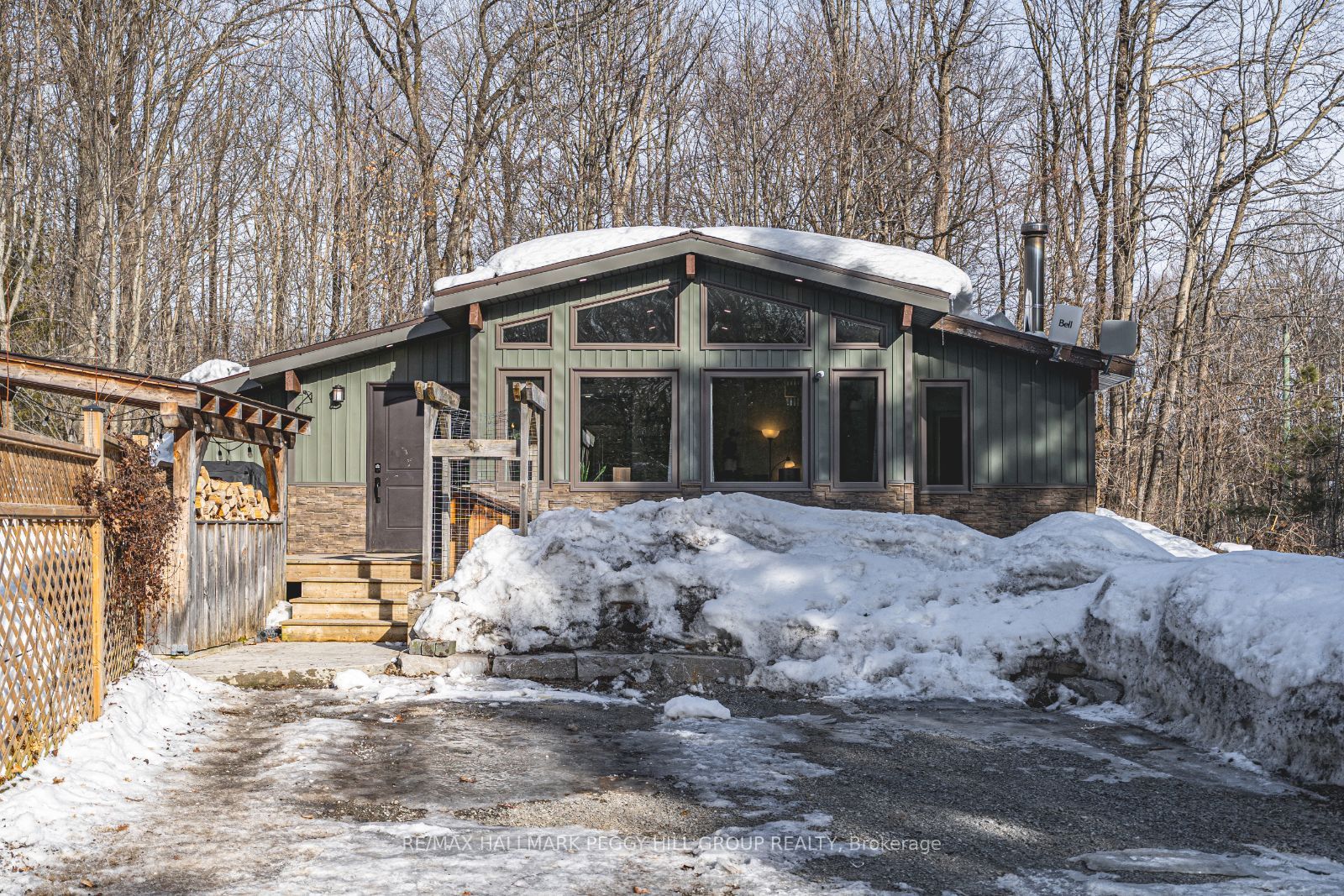 1710 Sandhill Rd Property Photo