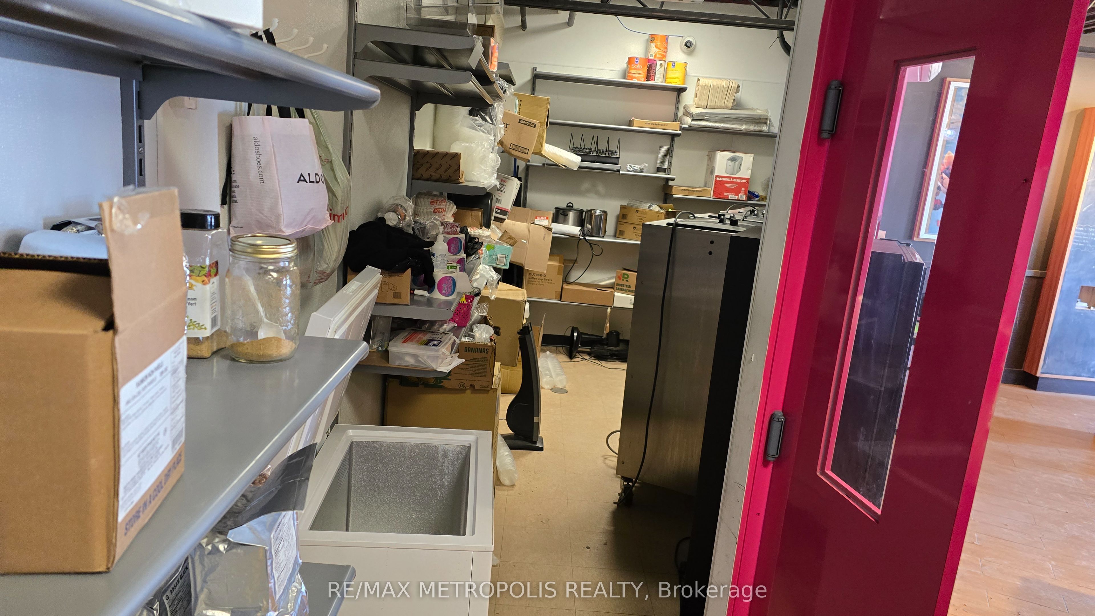 #b - 10 Main Street Property Photo 7