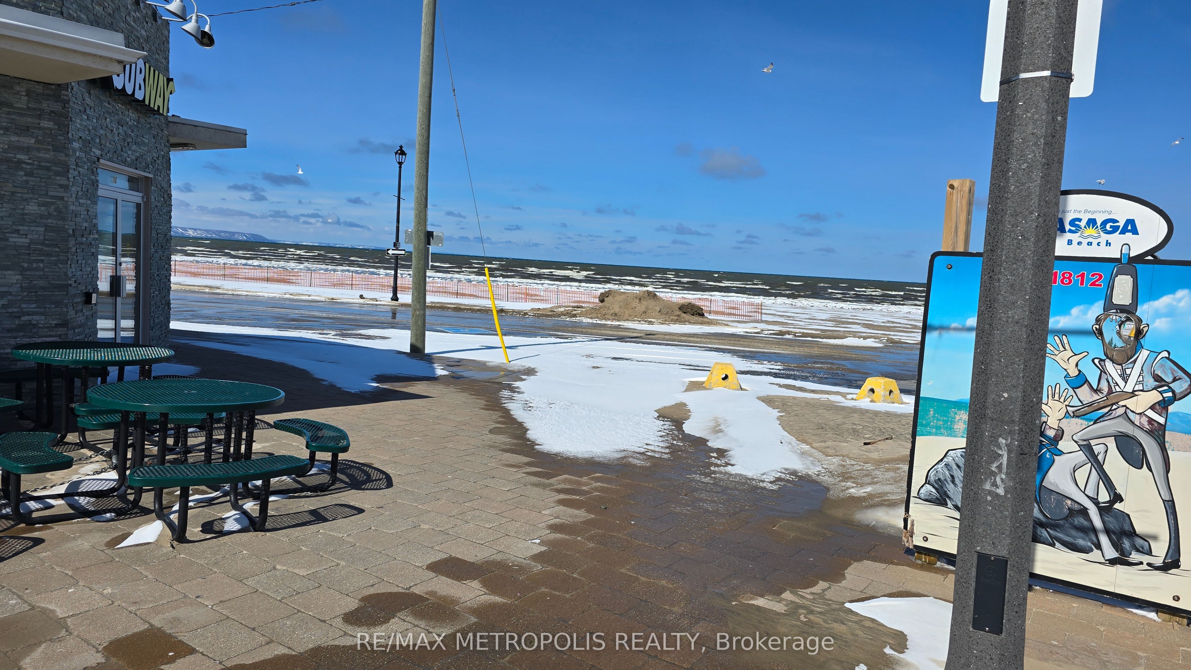 #b - 10 Main Street Property Photo 9