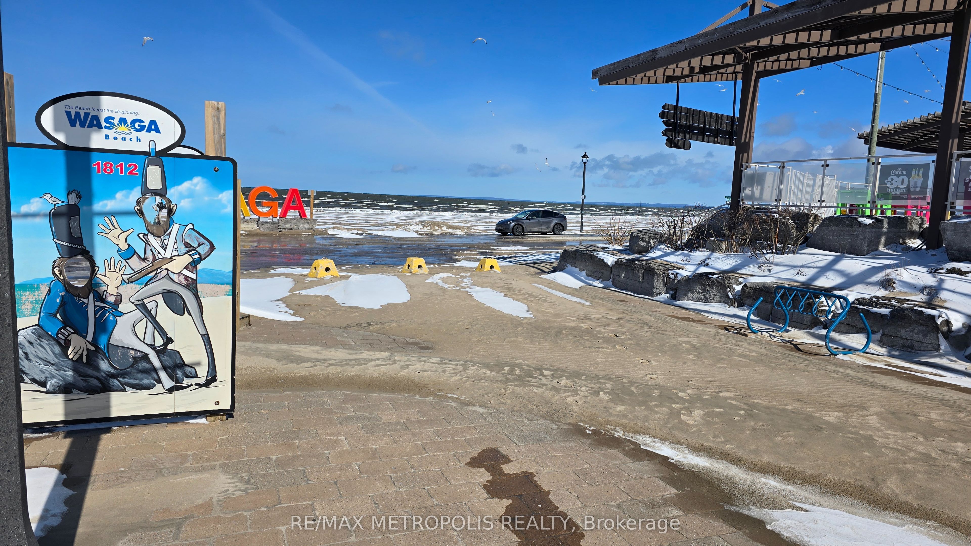 #b - 10 Main Street Property Photo 10
