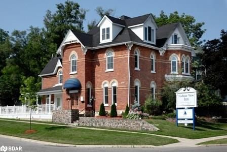 1 Berczy Street Property Photo 3