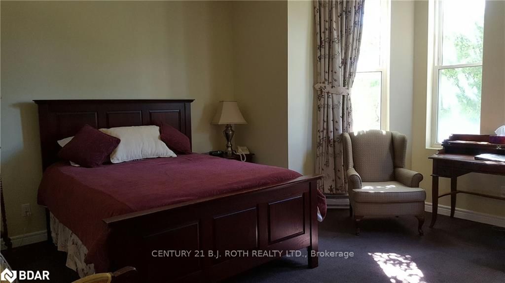 1 Berczy Street Property Photo 7