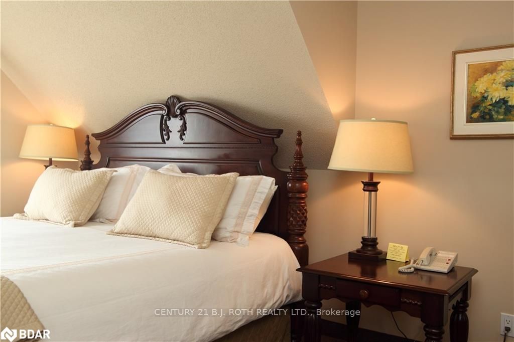 1 Berczy Street Property Photo 9