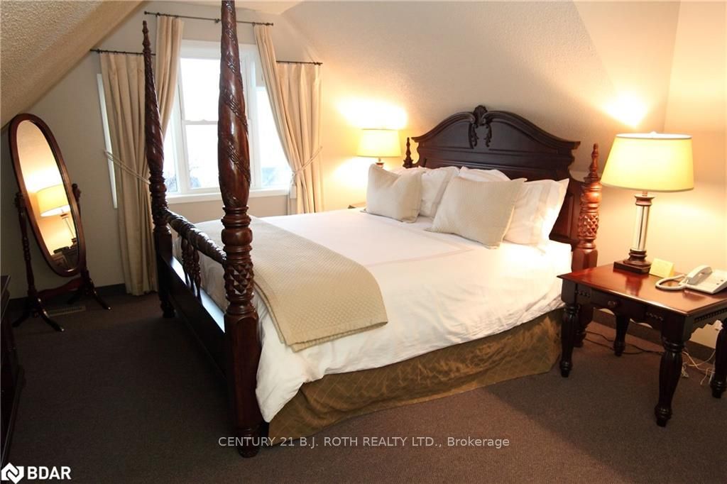 1 Berczy Street Property Photo 28