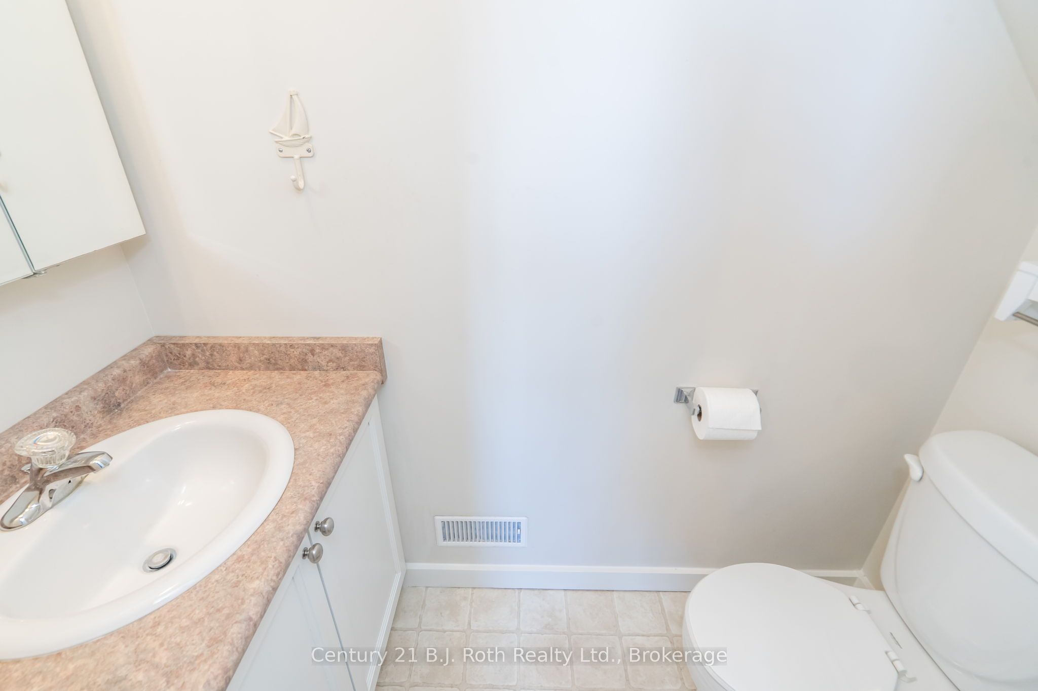 42 Madawaska Trail Property Photo 33