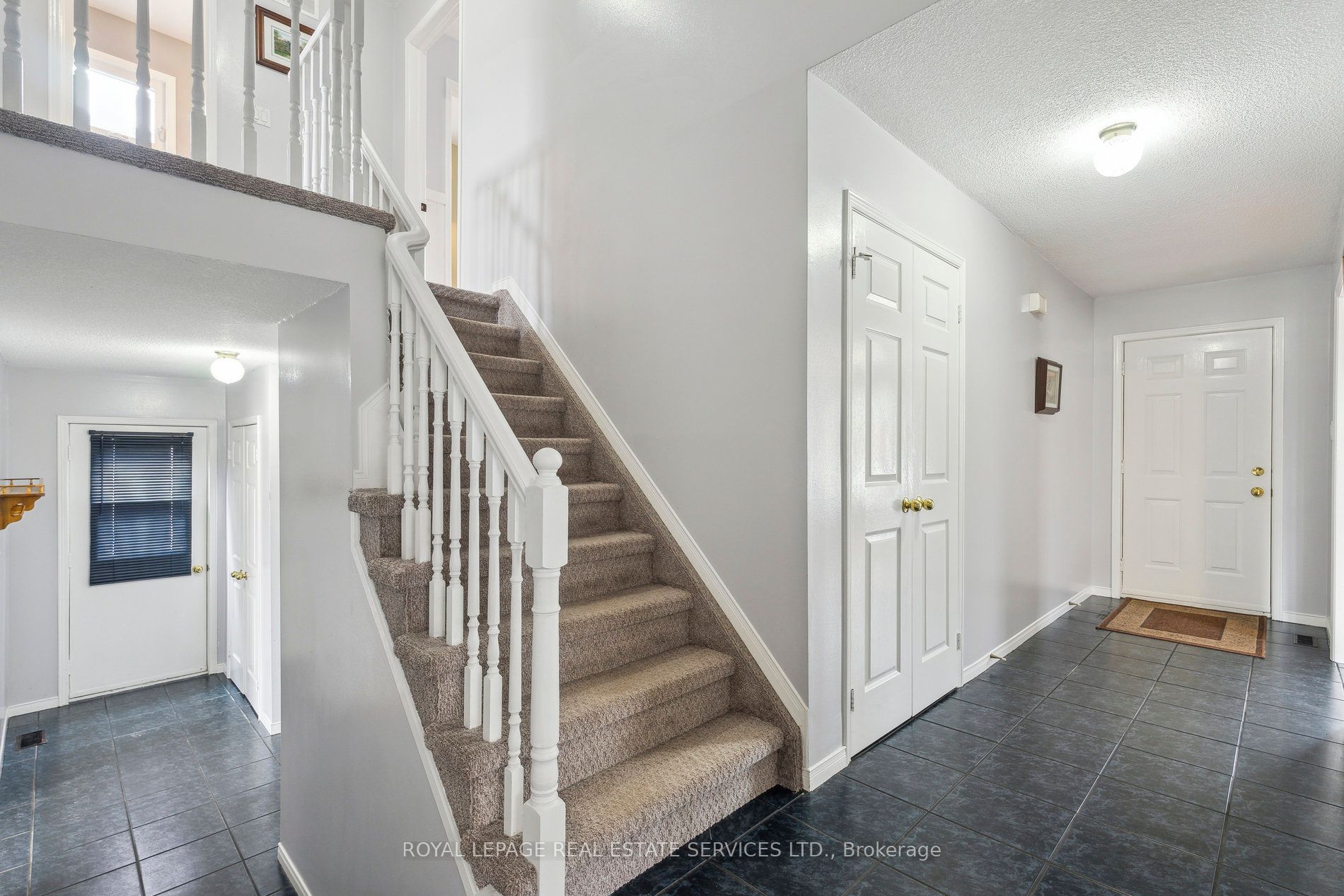 19 Engel Crescent Property Photo 10