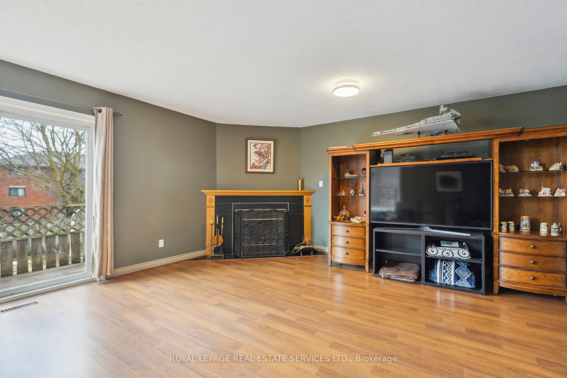 19 Engel Crescent Property Photo 20