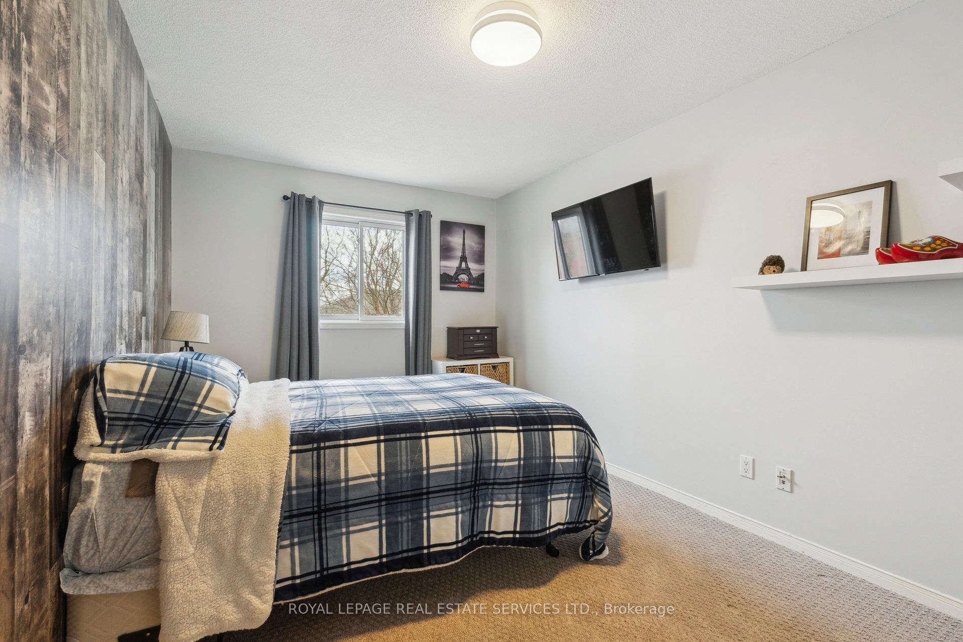 19 Engel Crescent Property Photo 25