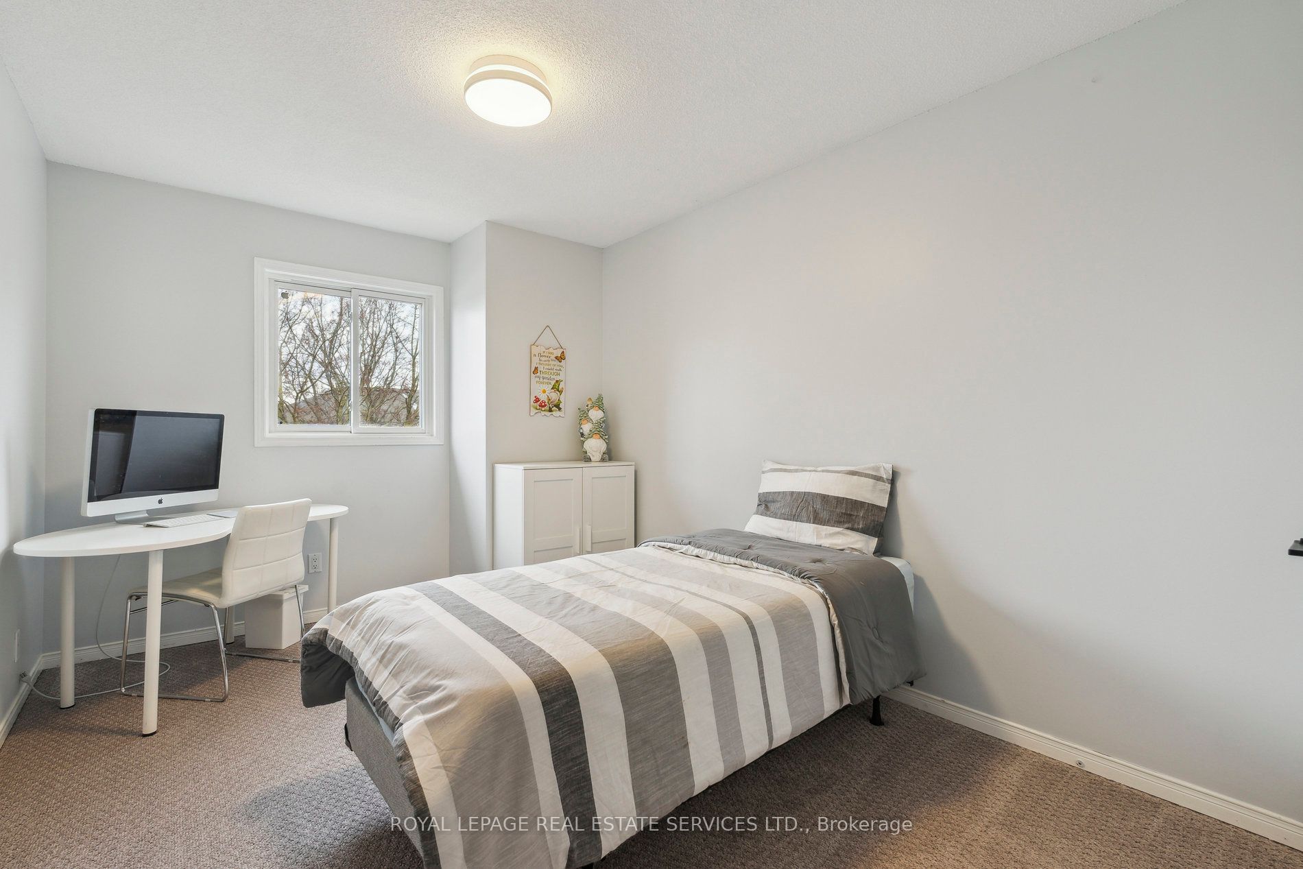 19 Engel Crescent Property Photo 27