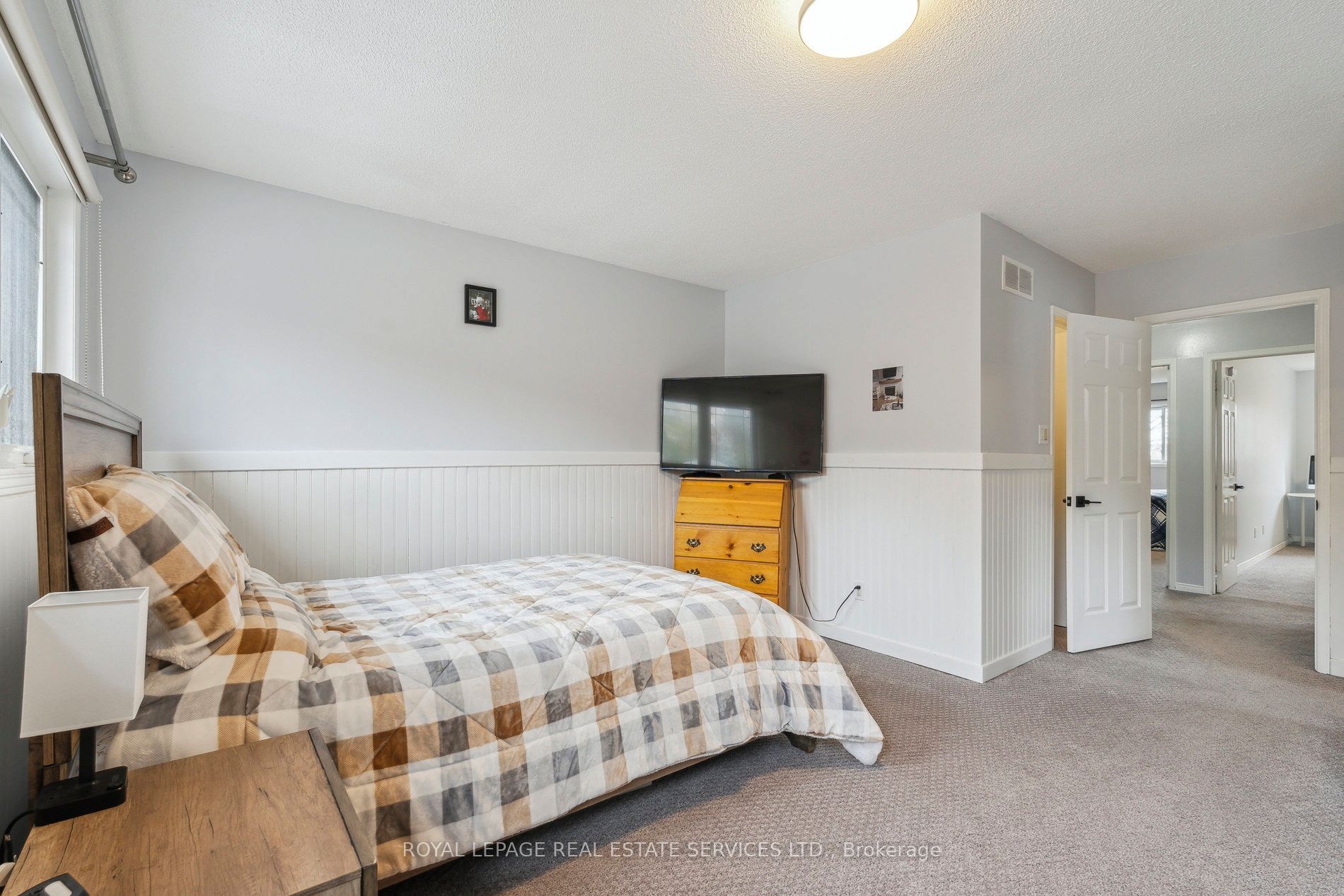19 Engel Crescent Property Photo 32