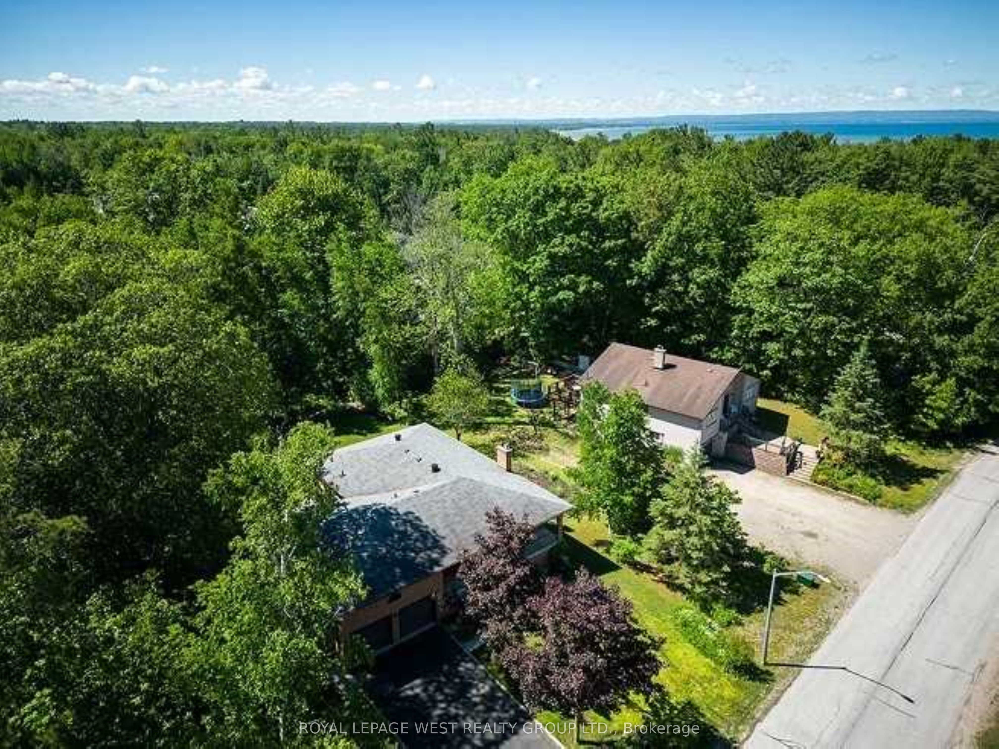 13 Sunward Drive Property Photo 2
