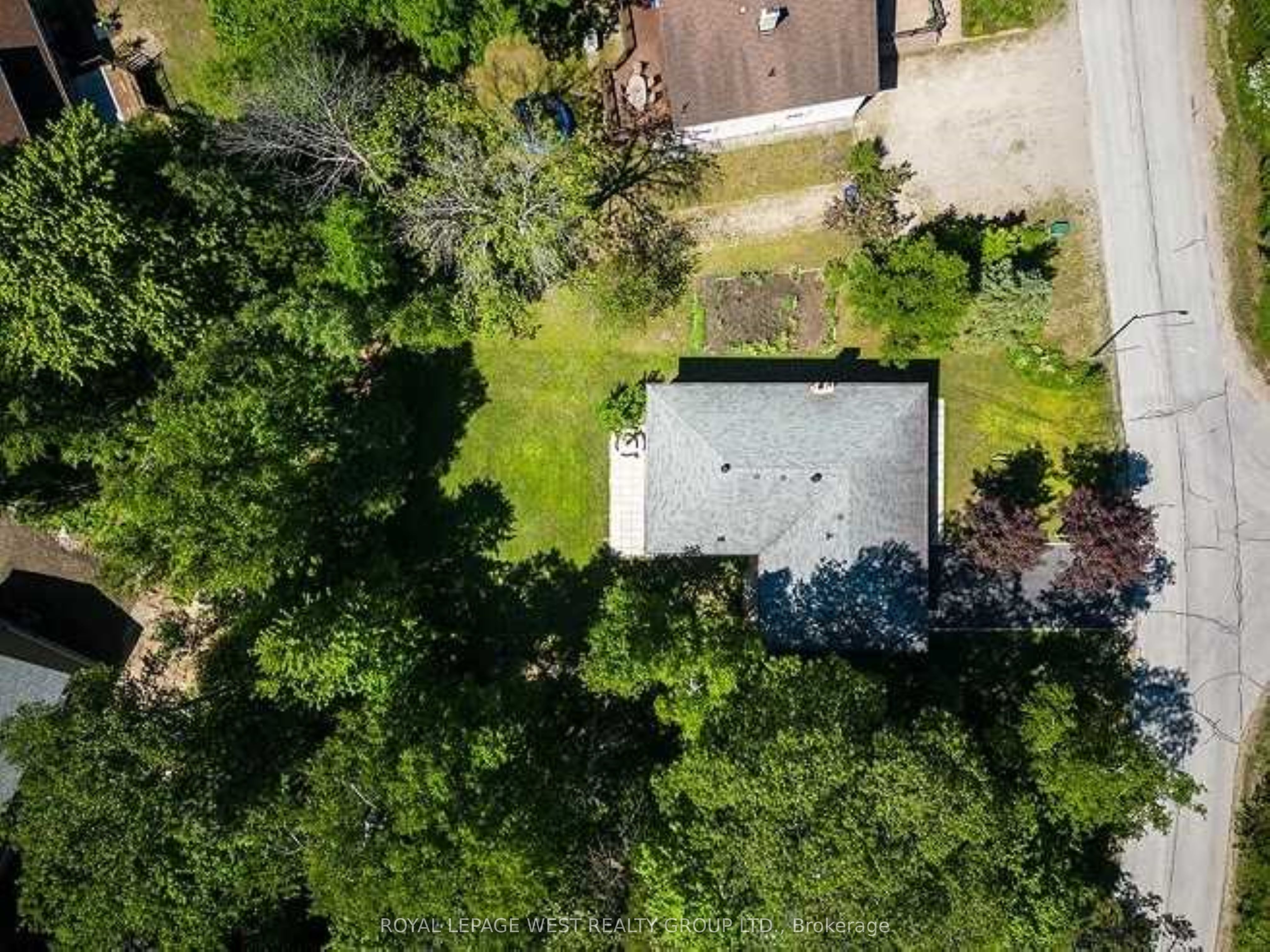 13 Sunward Drive Property Photo 24