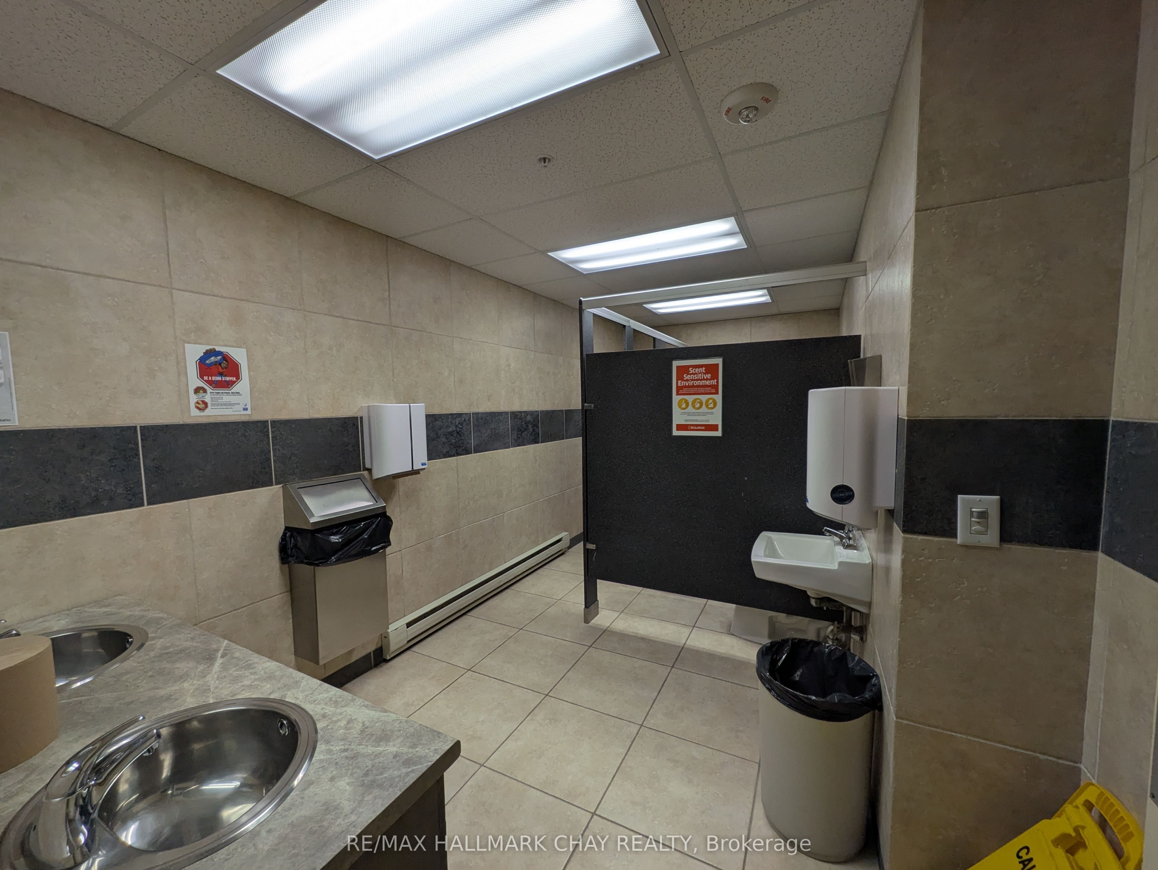 #2nd Floor - 279 Bayview Drive Property Photo 10