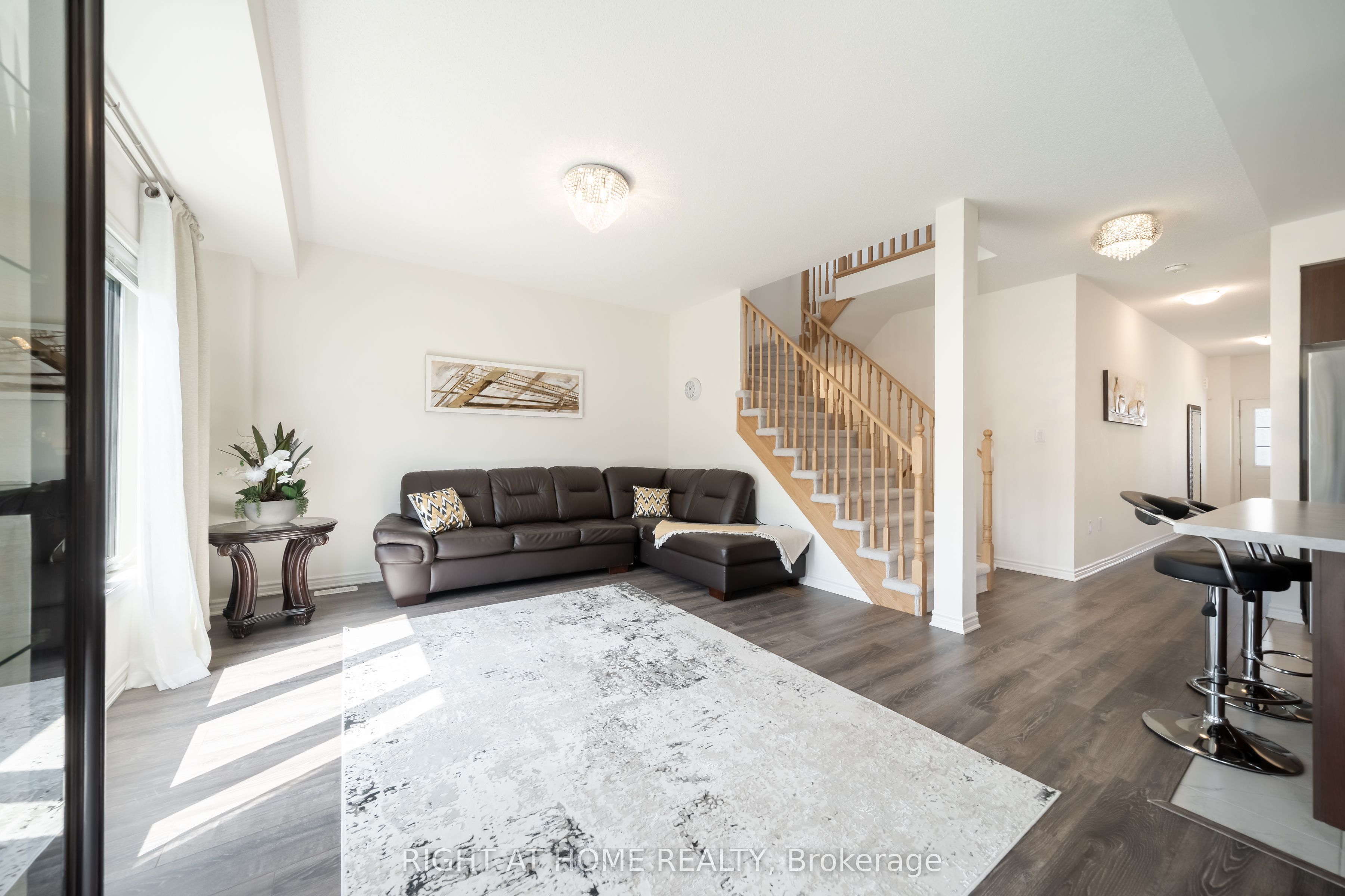 6 Bobolink Drive Property Photo 8