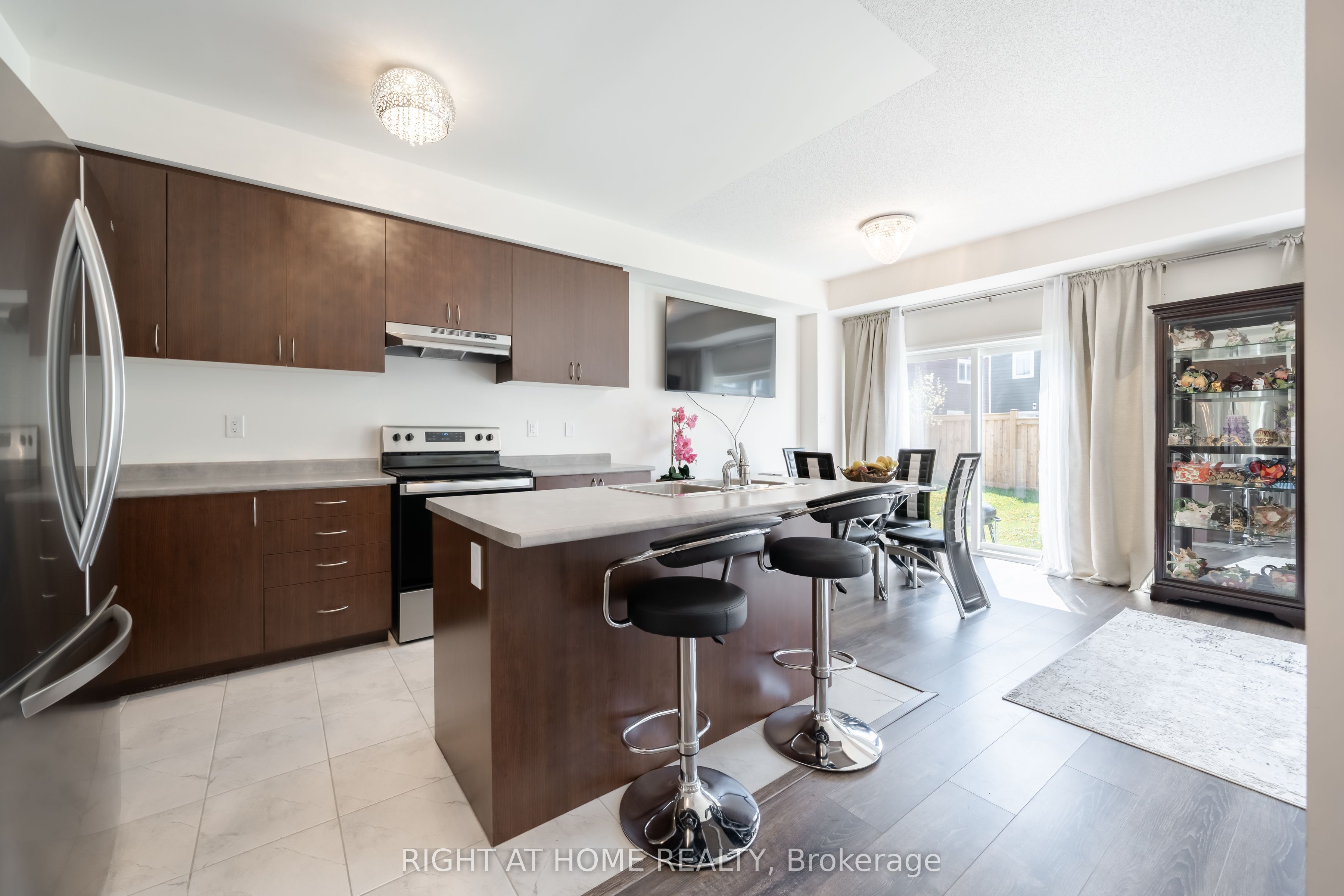 6 Bobolink Drive Property Photo 13