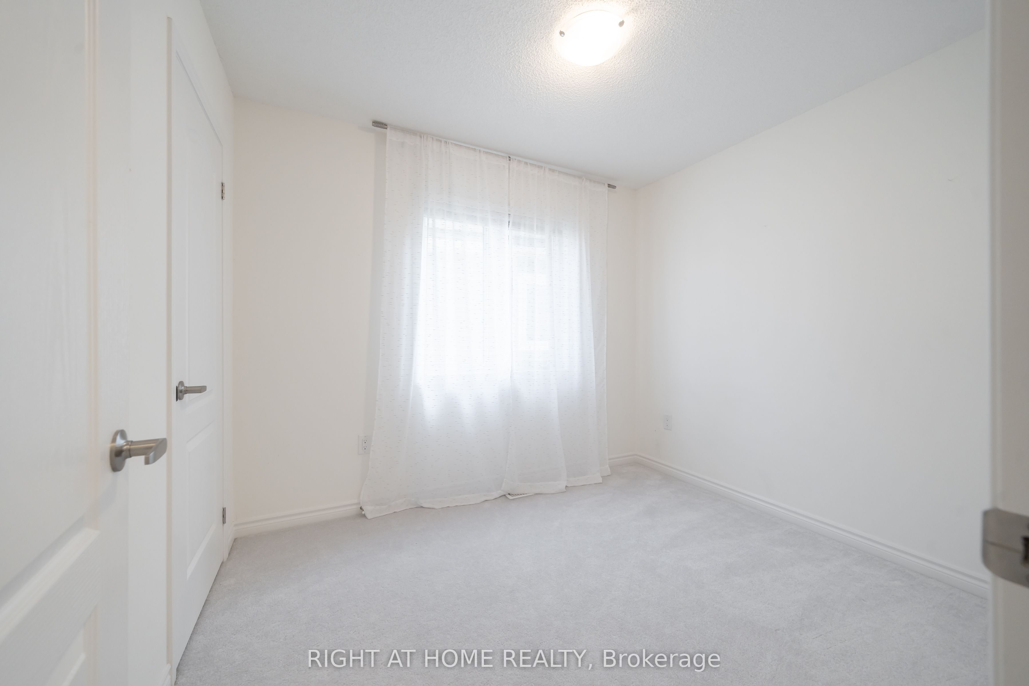 6 Bobolink Drive Property Photo 23