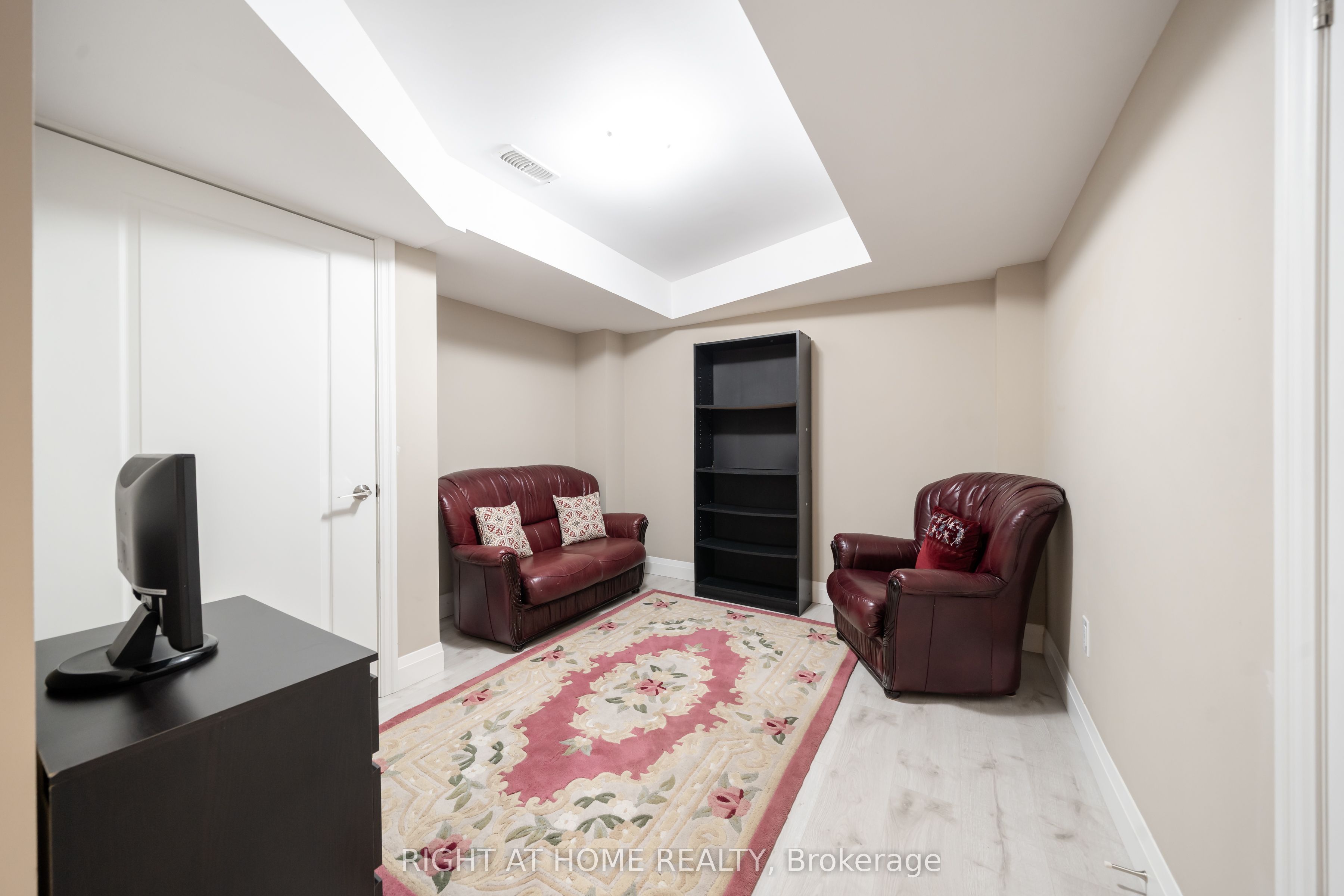 6 Bobolink Drive Property Photo 31