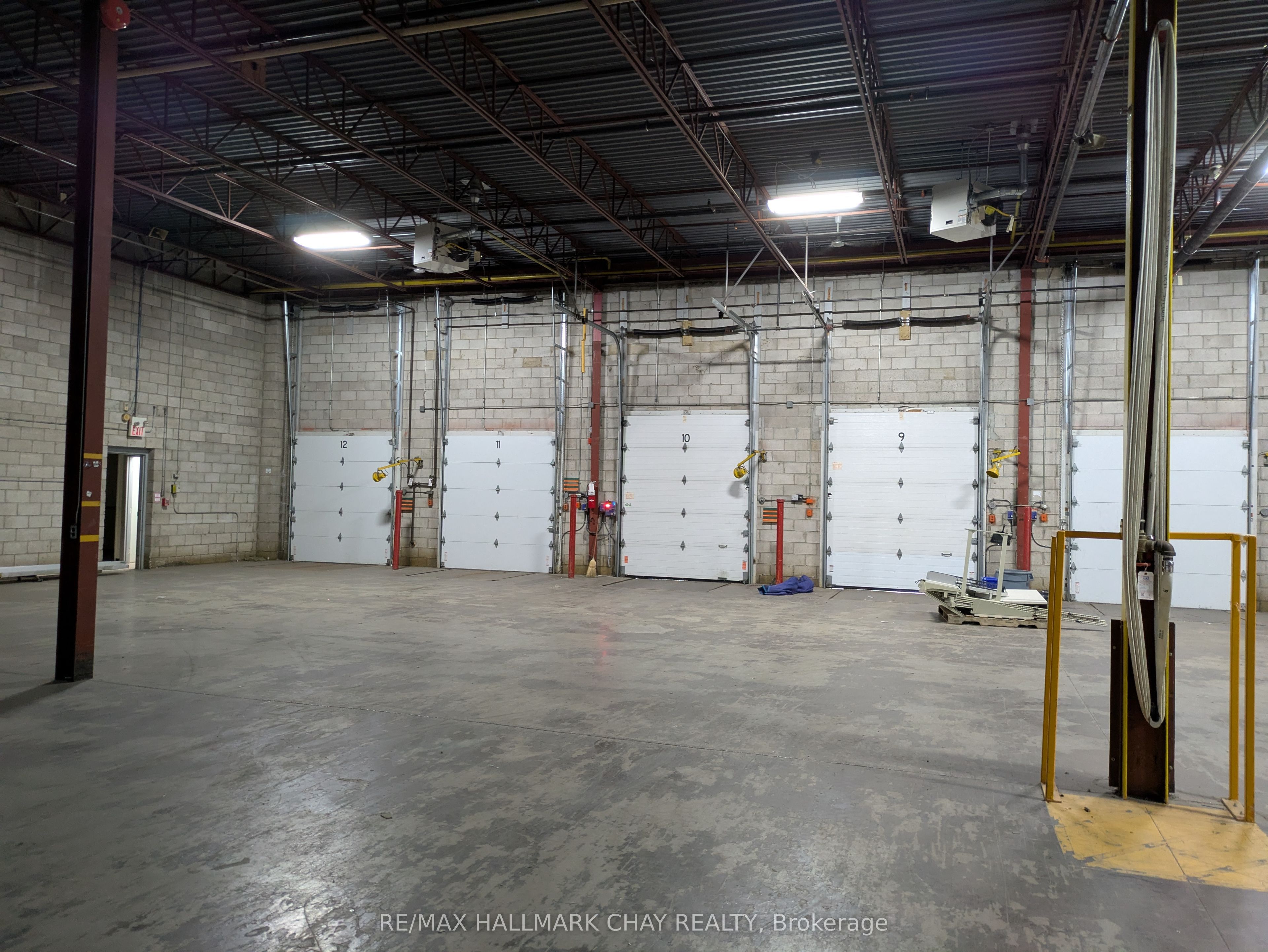 #b - 279 Bayview Drive Property Photo 2
