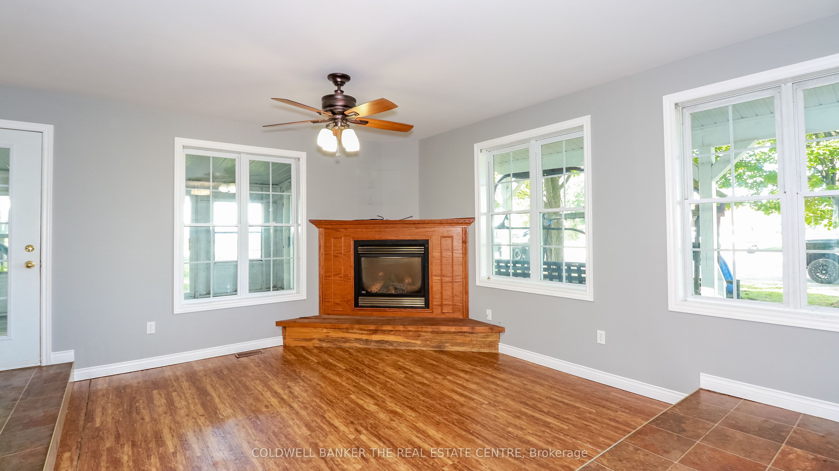 791 Horseshoe Valley Road Property Photo 9