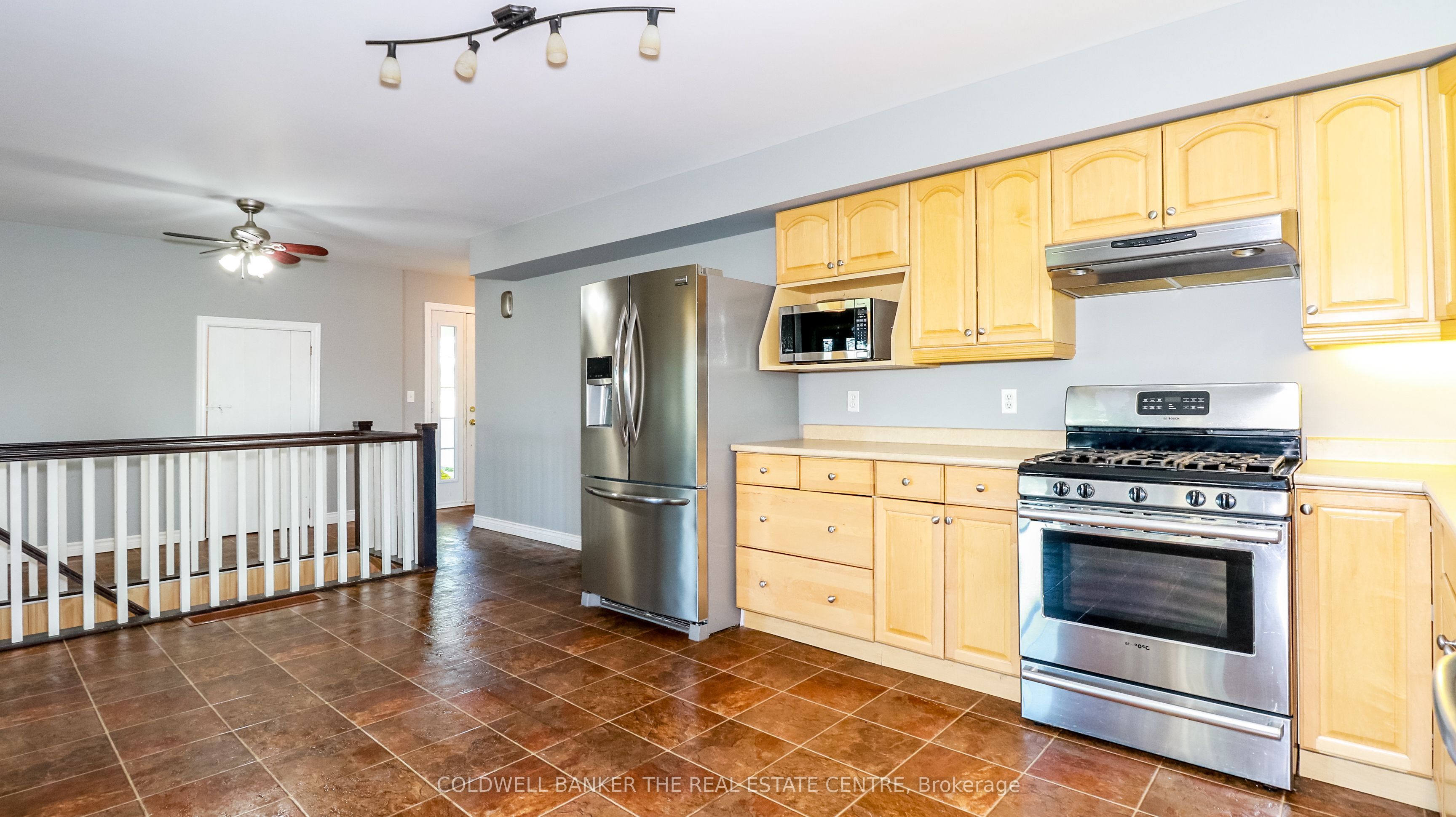 791 Horseshoe Valley Road Property Photo 10