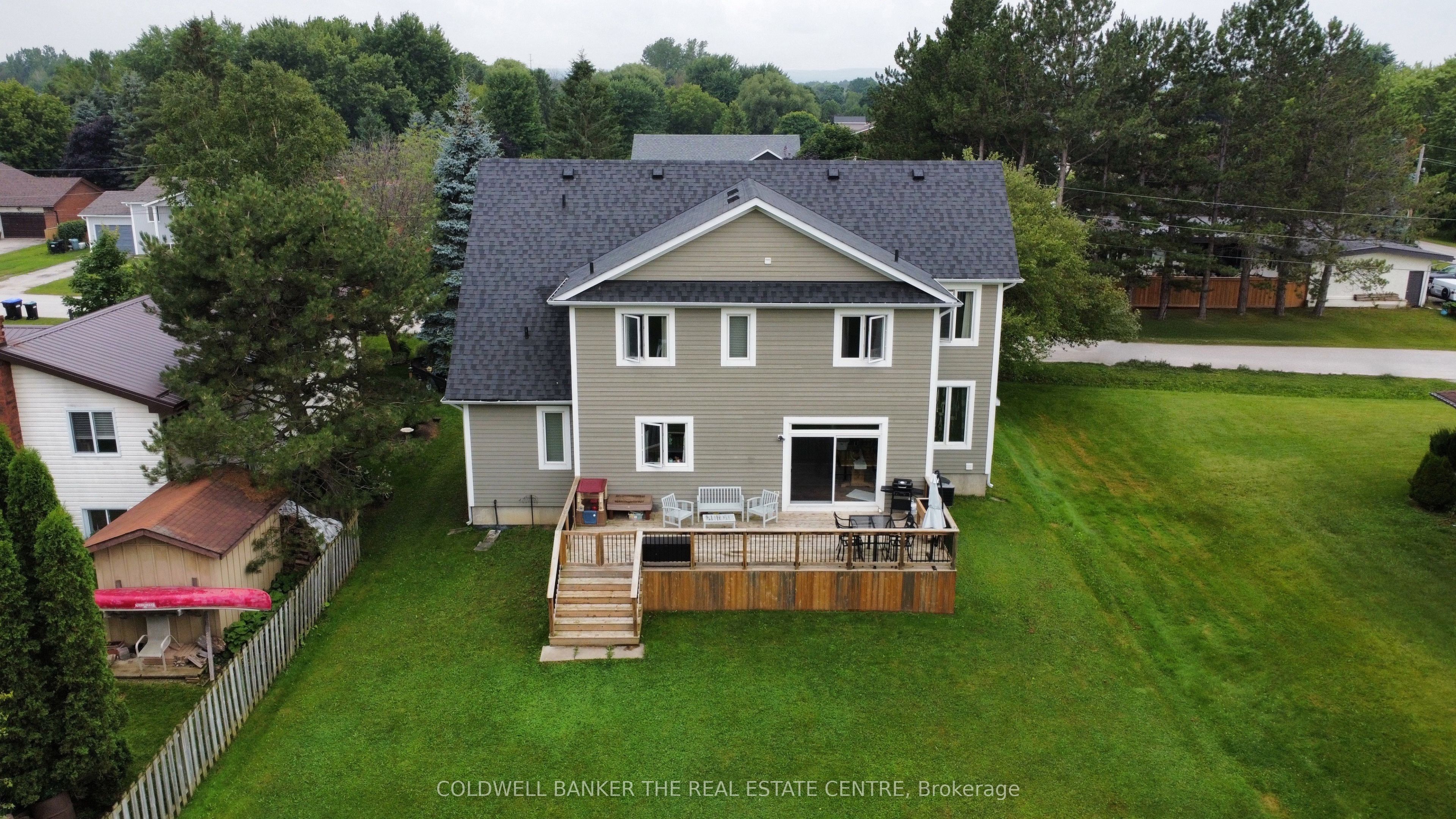 202 Clarence Street Property Photo 4