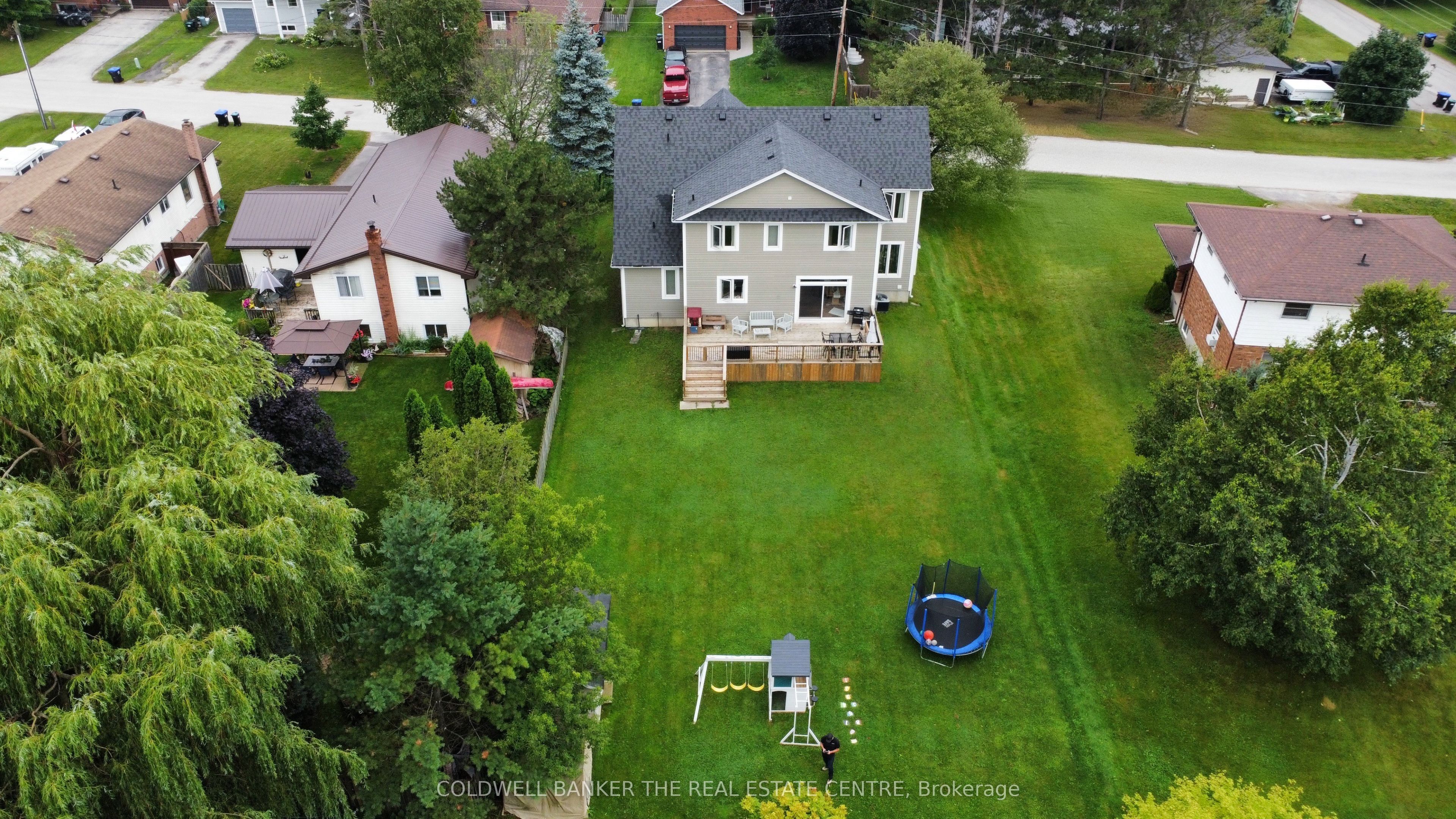 202 Clarence Street Property Photo 5