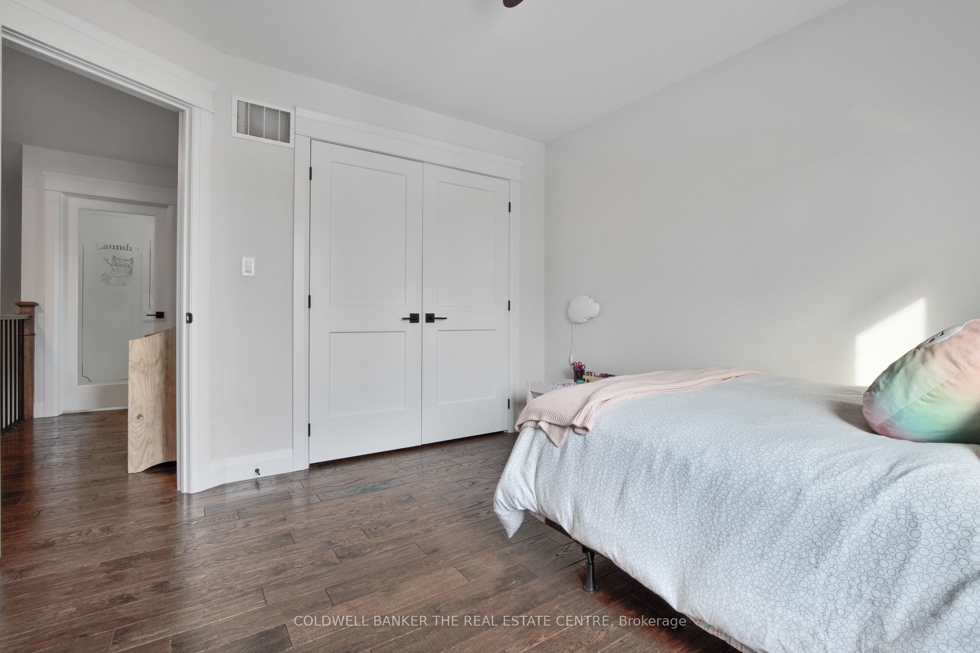 202 Clarence Street Property Photo 29