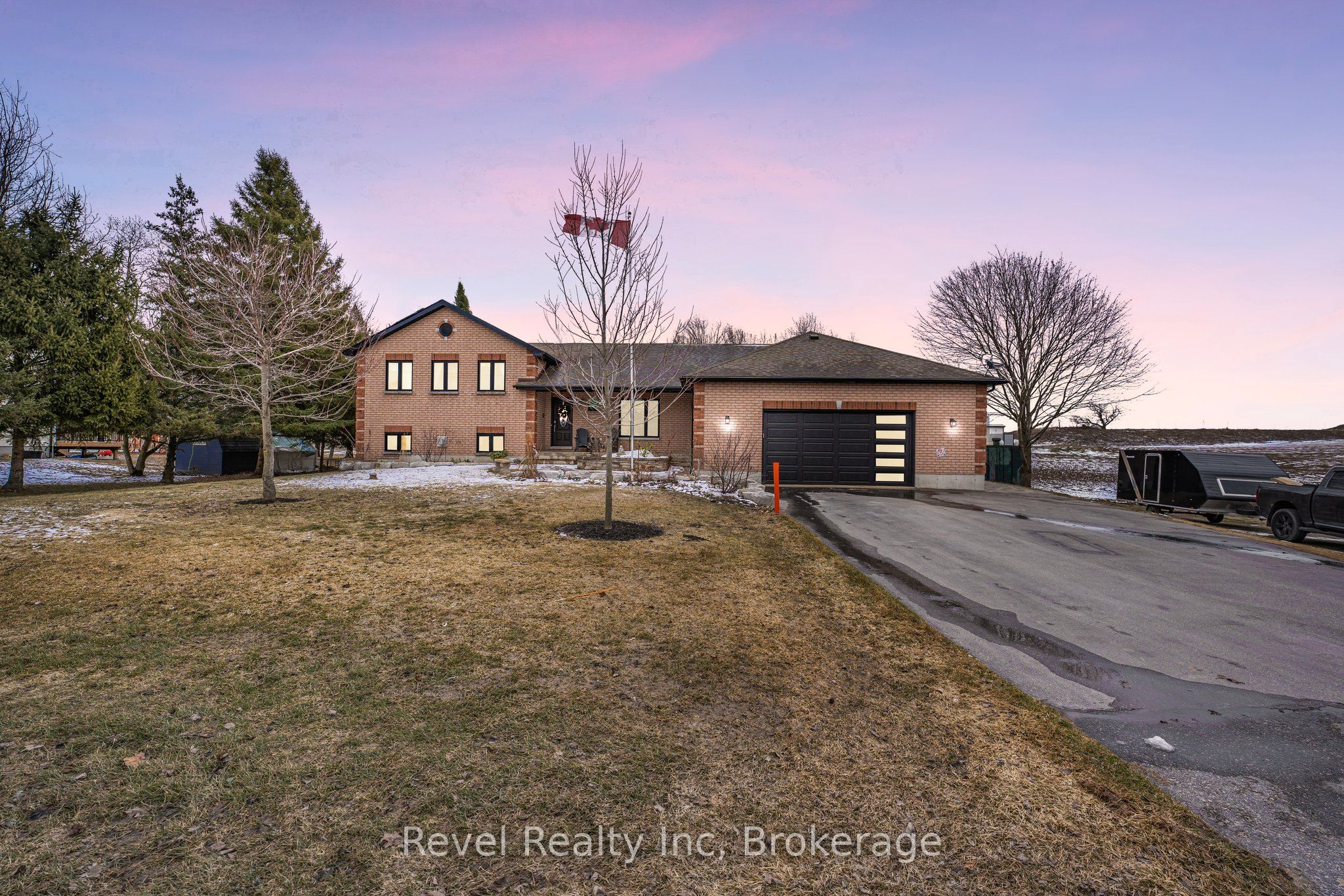 1277 Sunnidale Road Property Photo 1