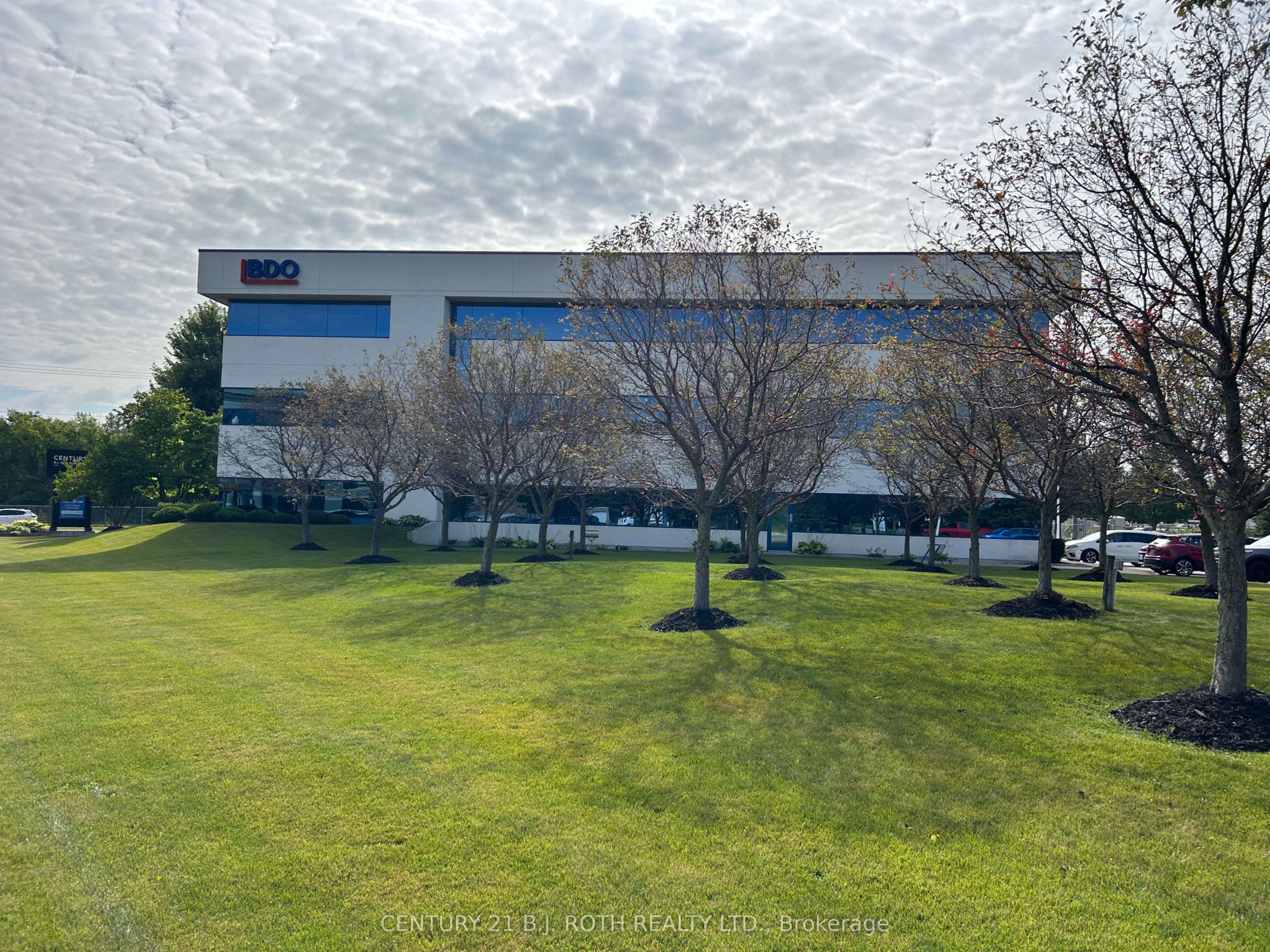 #100 - 300 Lakeshore Drive Property Photo 1