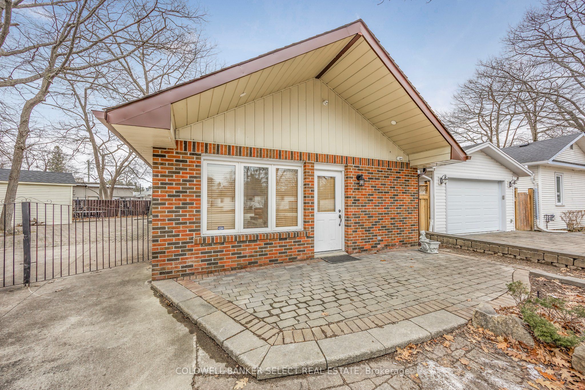 79 Baker Street Property Photo 3