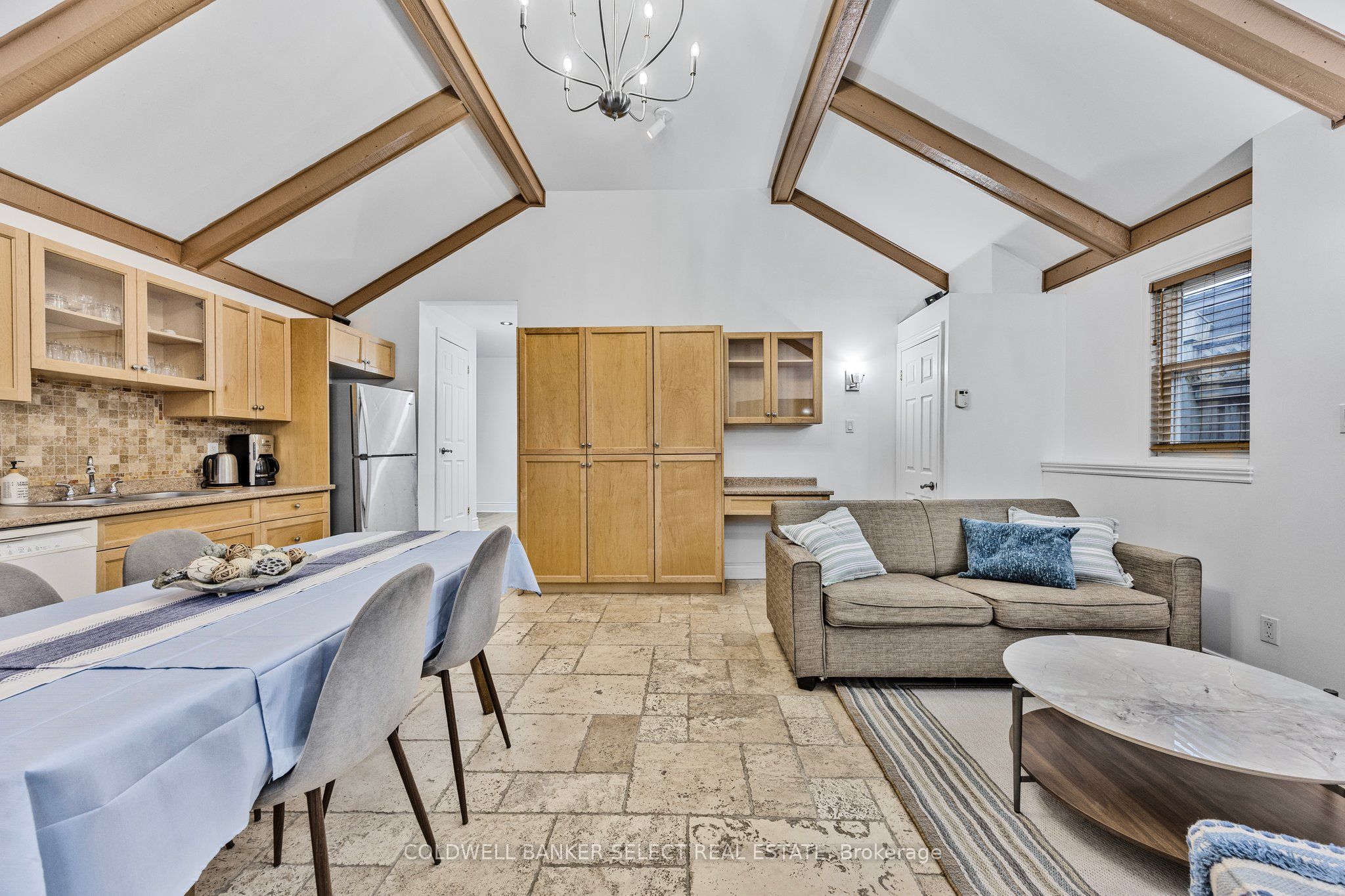 79 Baker Street Property Photo 4