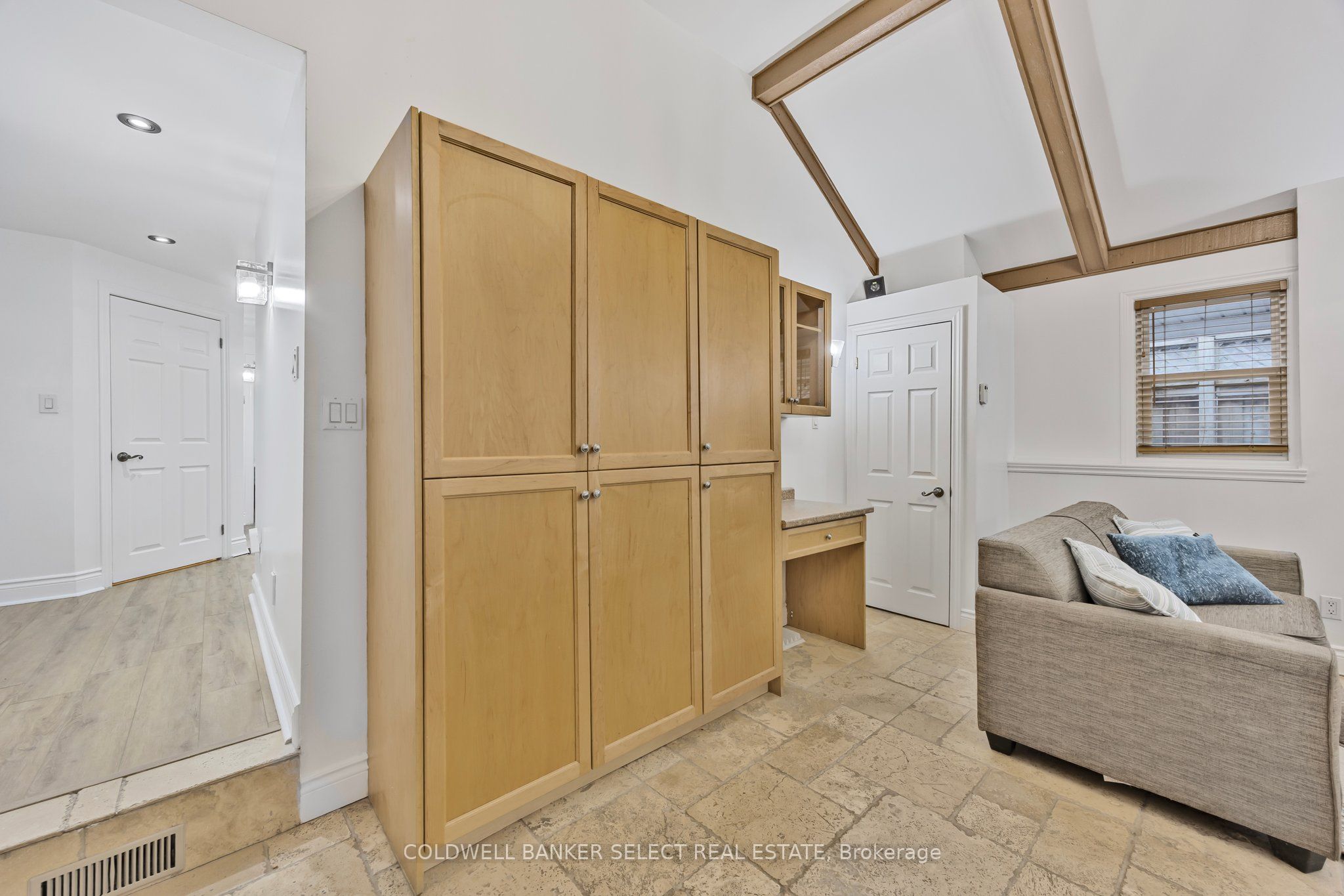79 Baker Street Property Photo 11