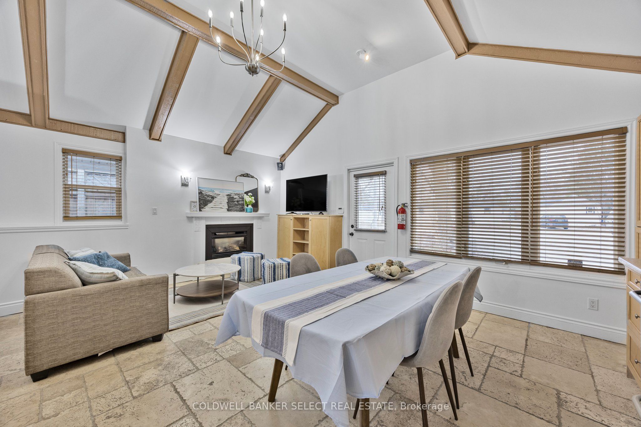 79 Baker Street Property Photo 12