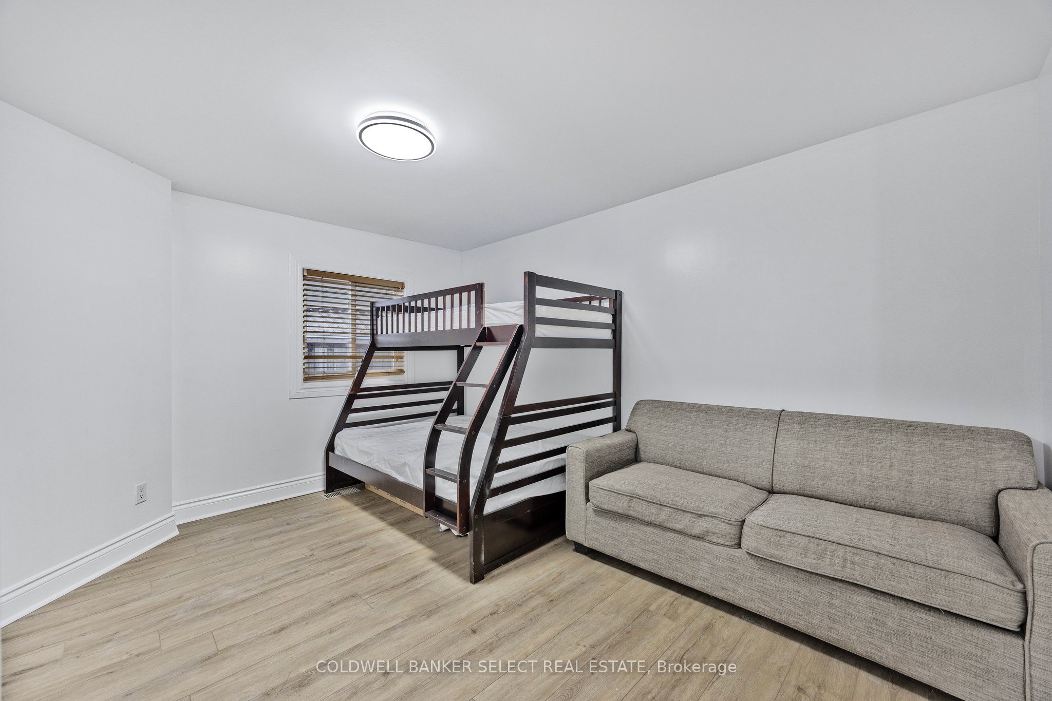 79 Baker Street Property Photo 17