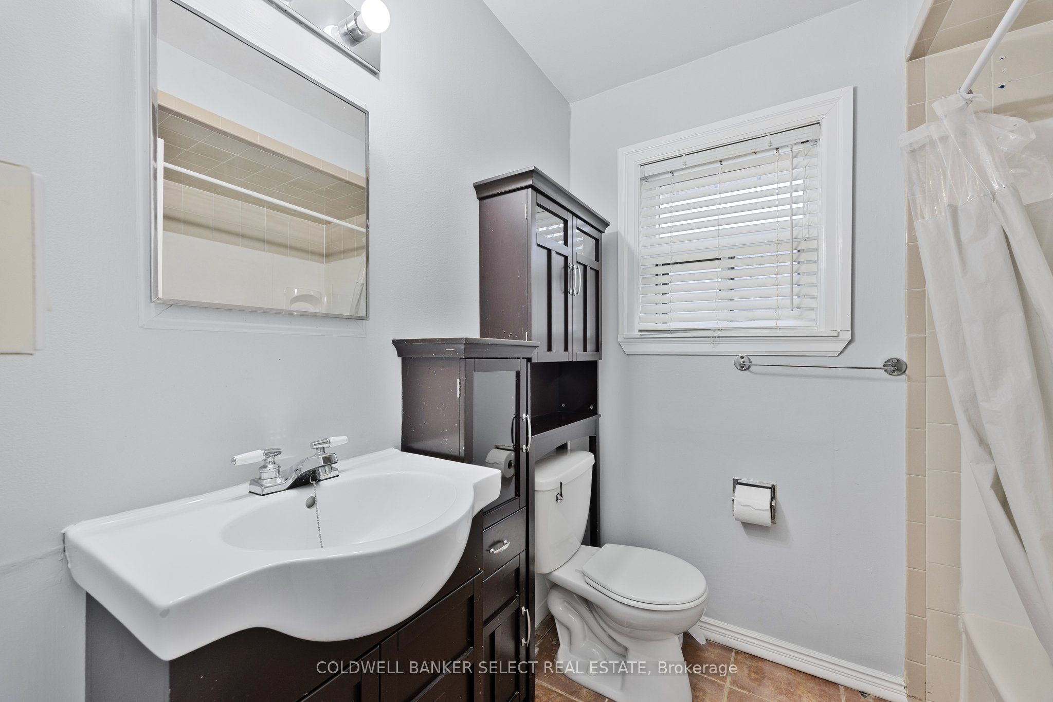 79 Baker Street Property Photo 38