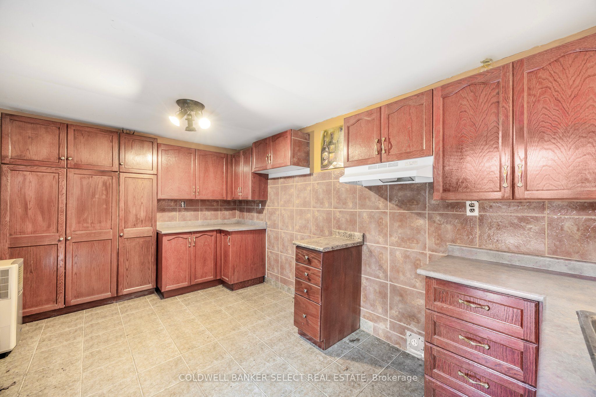 79 Baker Street Property Photo 47