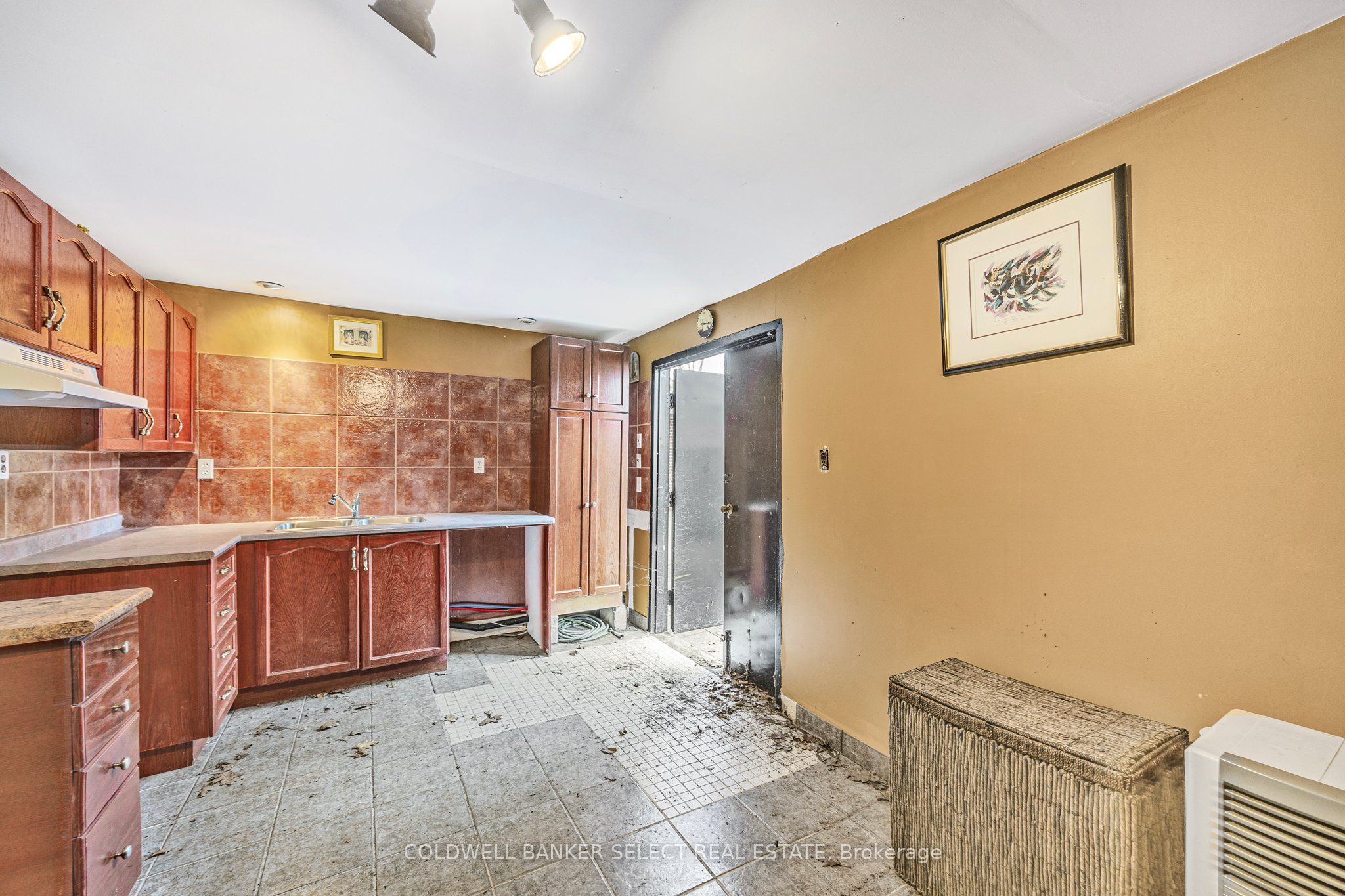 79 Baker Street Property Photo 48