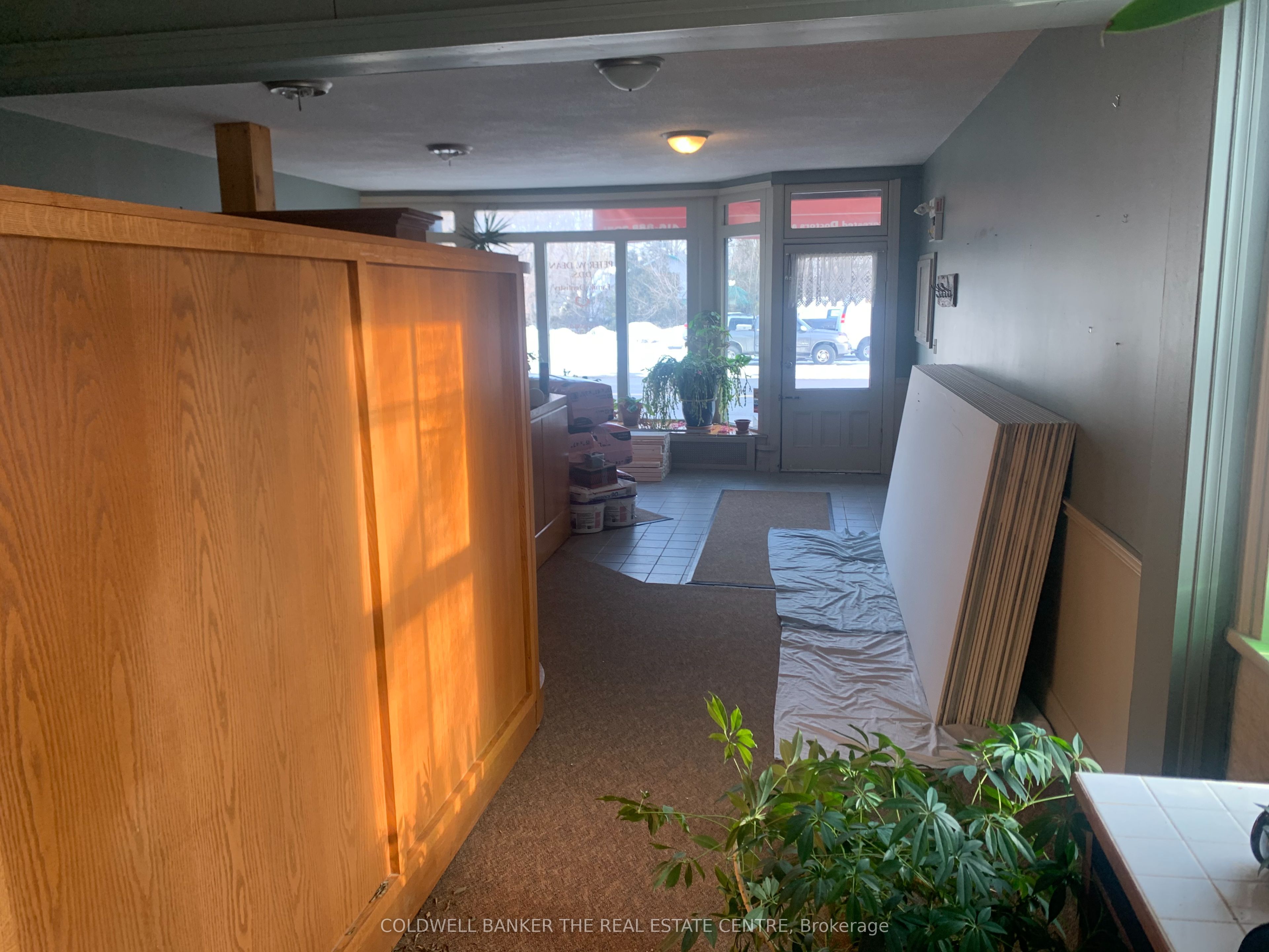 4570 Penetanguishene Road Property Photo 6