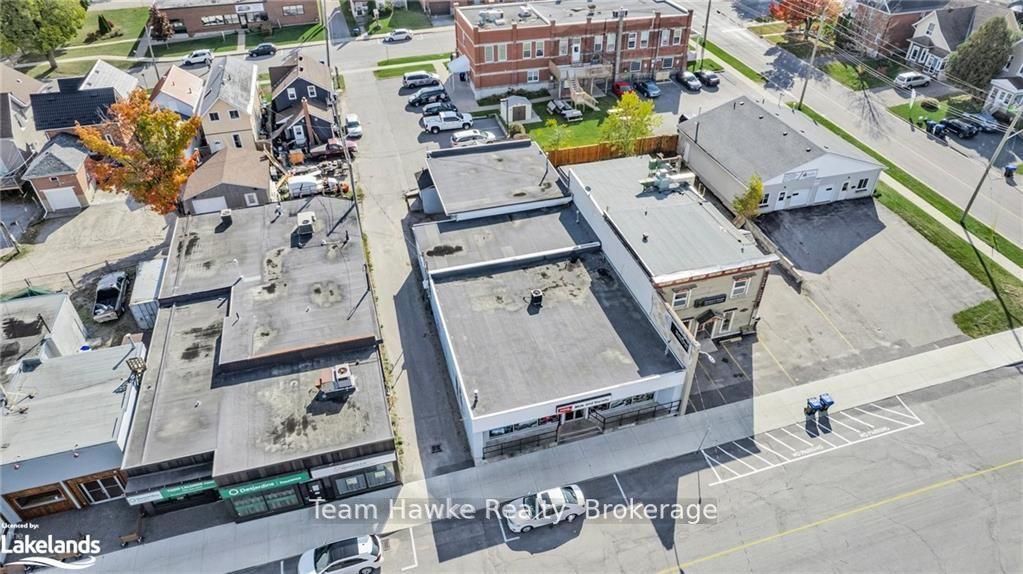 551 Bay Street Property Photo 2