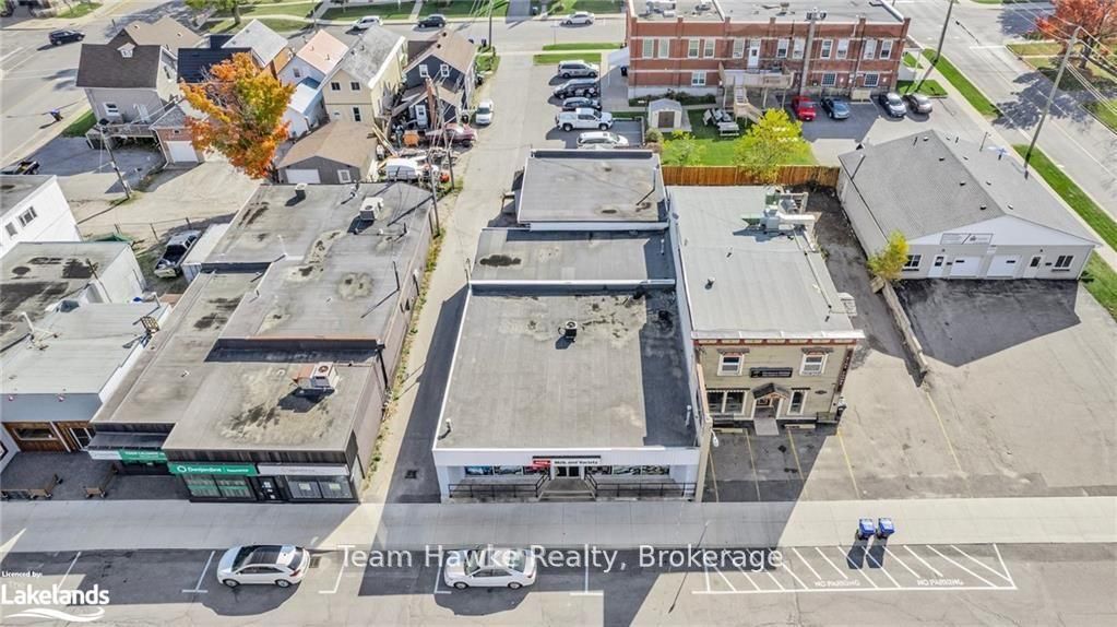 551 Bay Street Property Photo 3