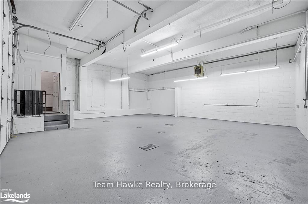 551 Bay Street Property Photo 12