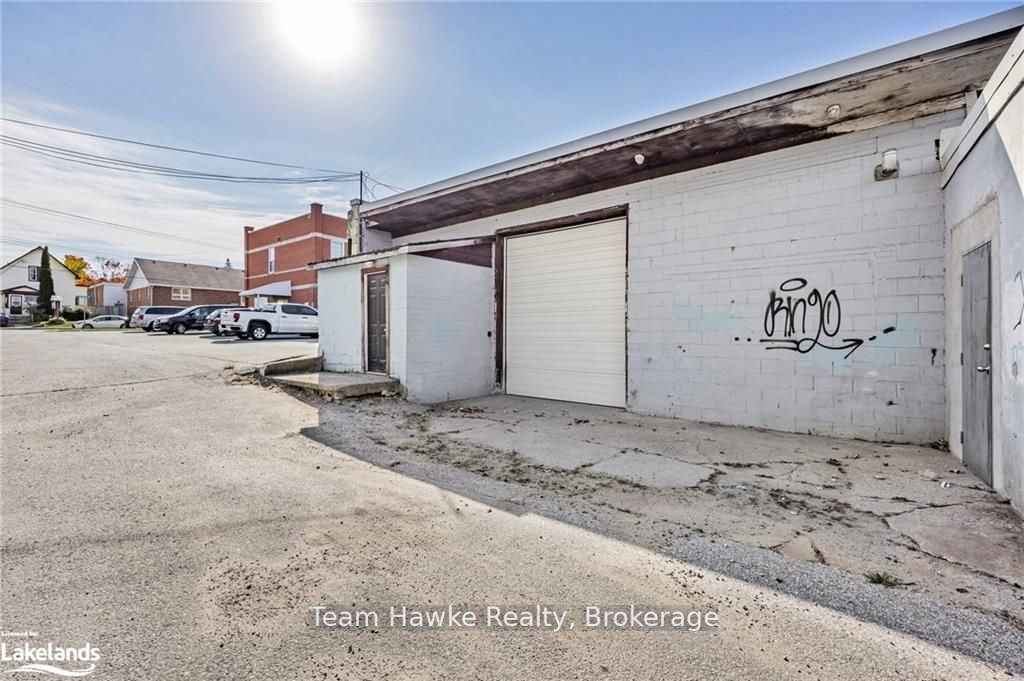 551 Bay Street Property Photo 15