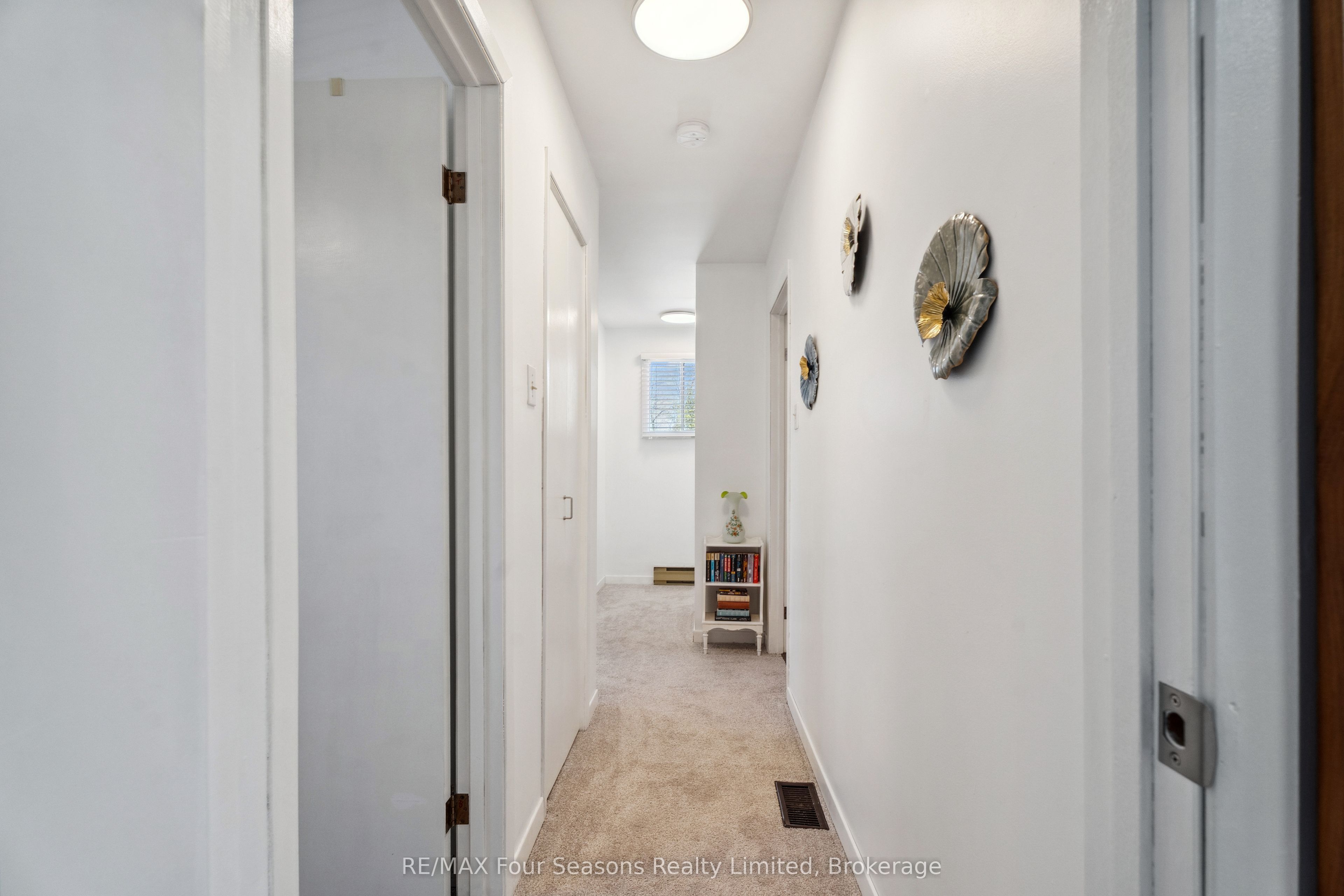 46 Erie Street Property Photo 15