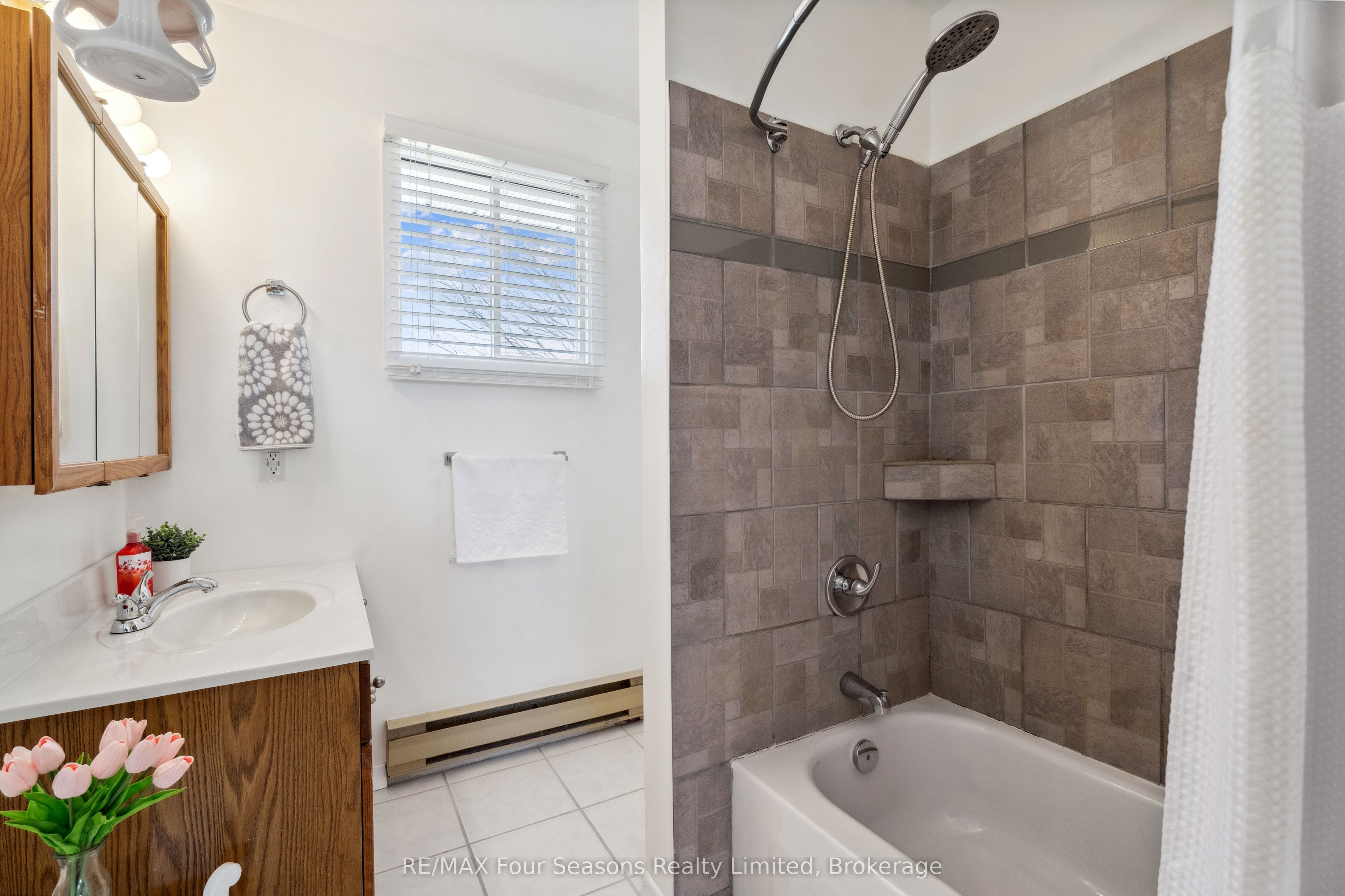 46 Erie Street Property Photo 20