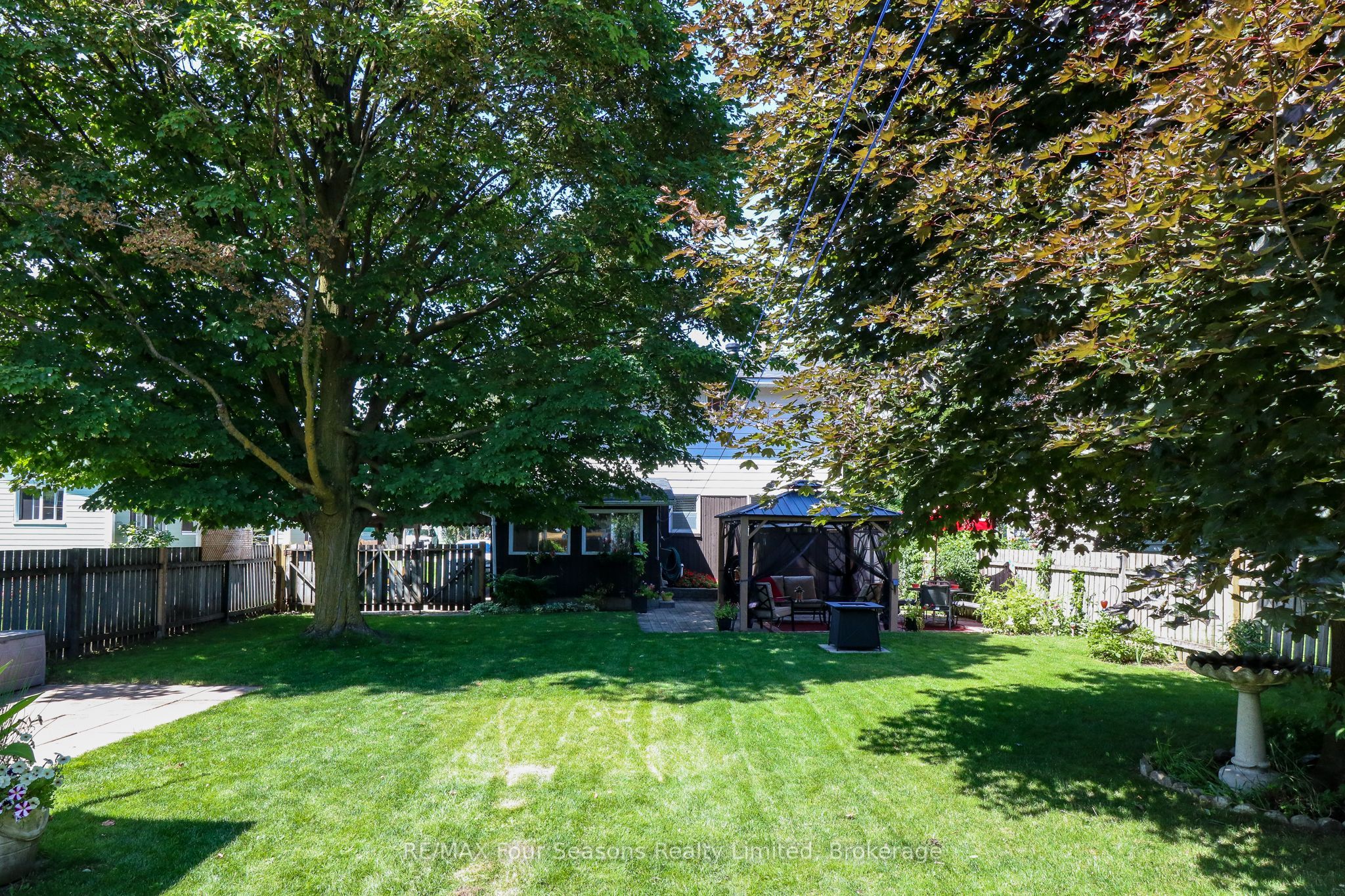 46 Erie Street Property Photo 26