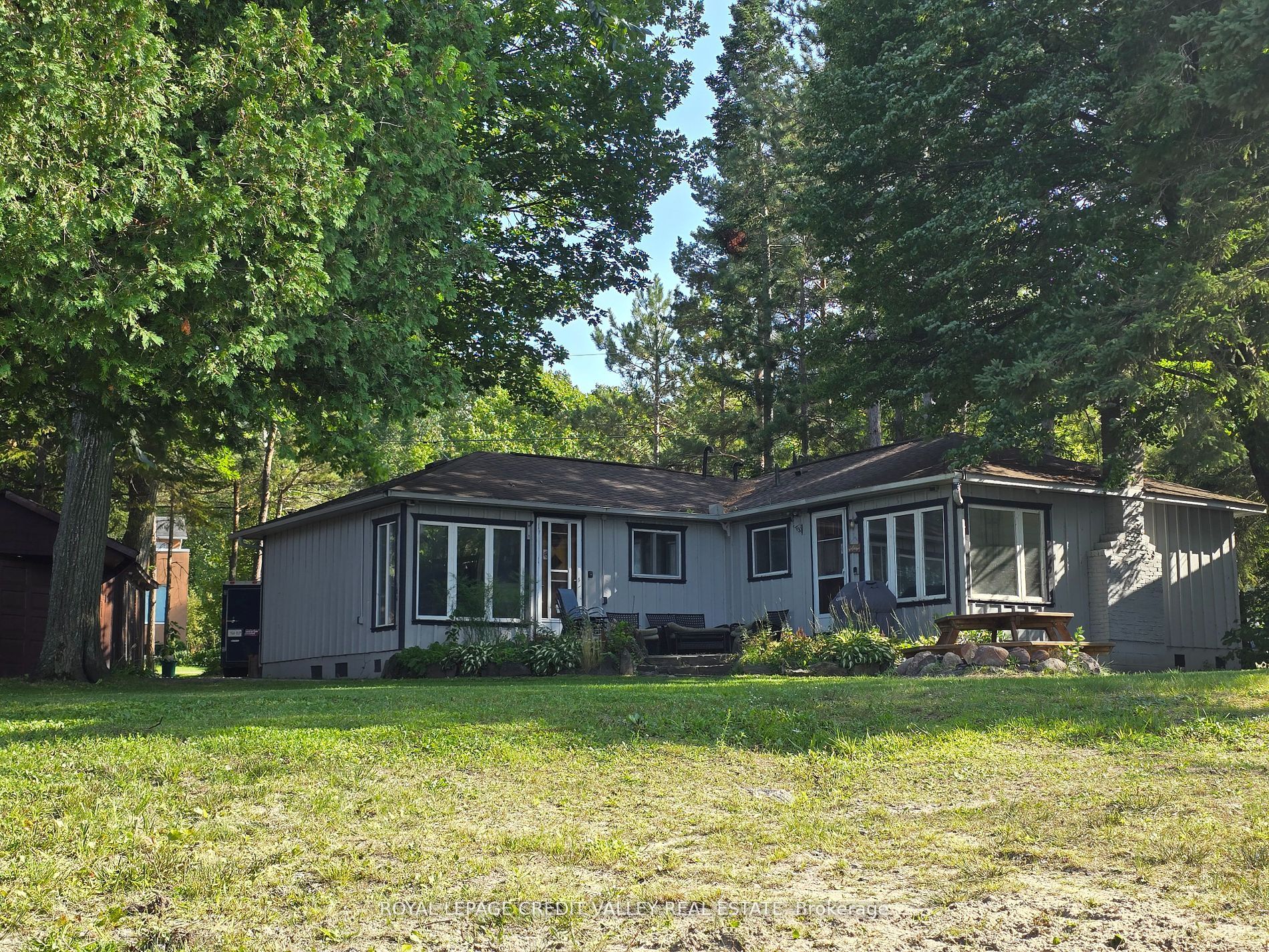 230 Robins Point Road Property Photo 25